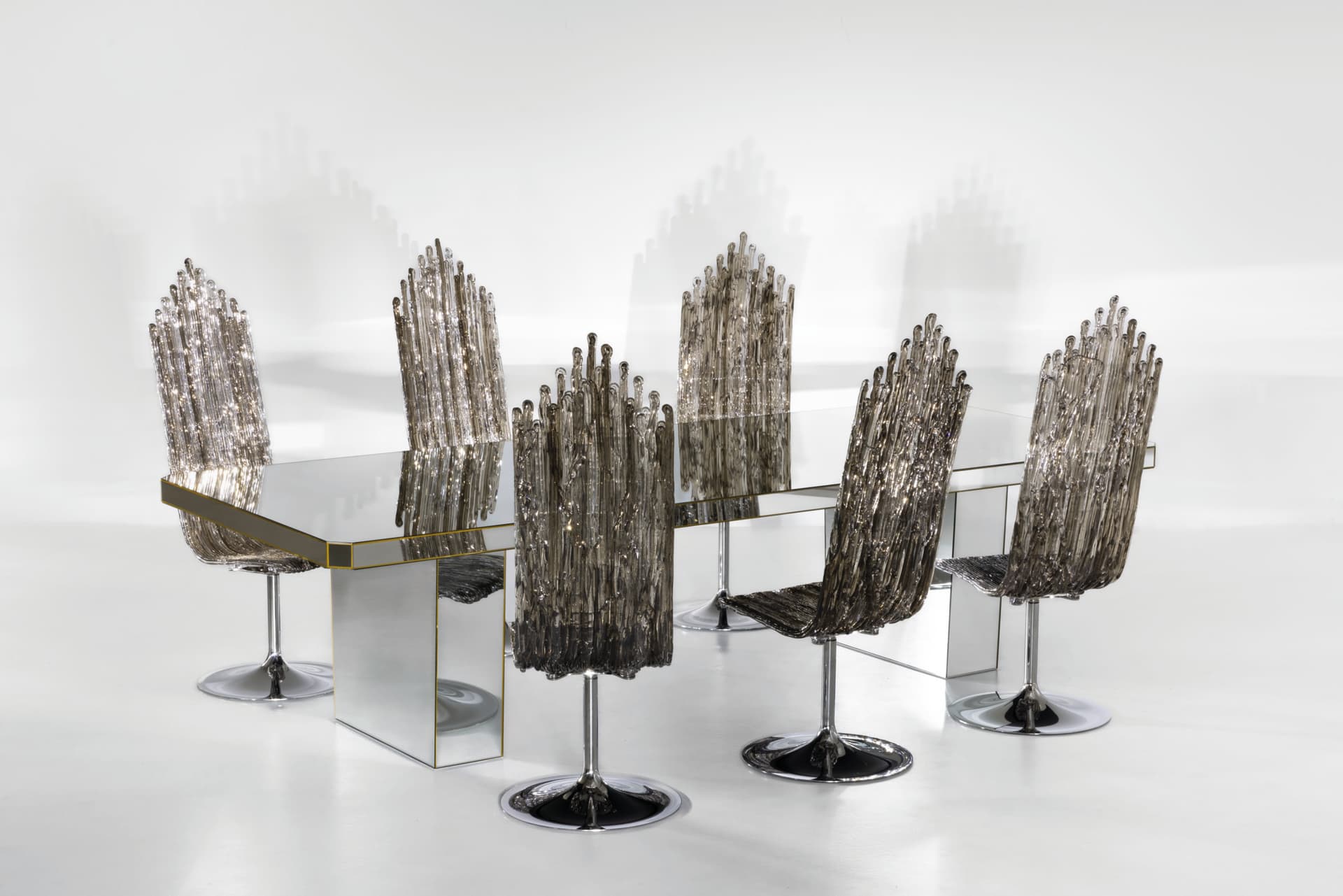 Edra
MILANO
Chair — 4