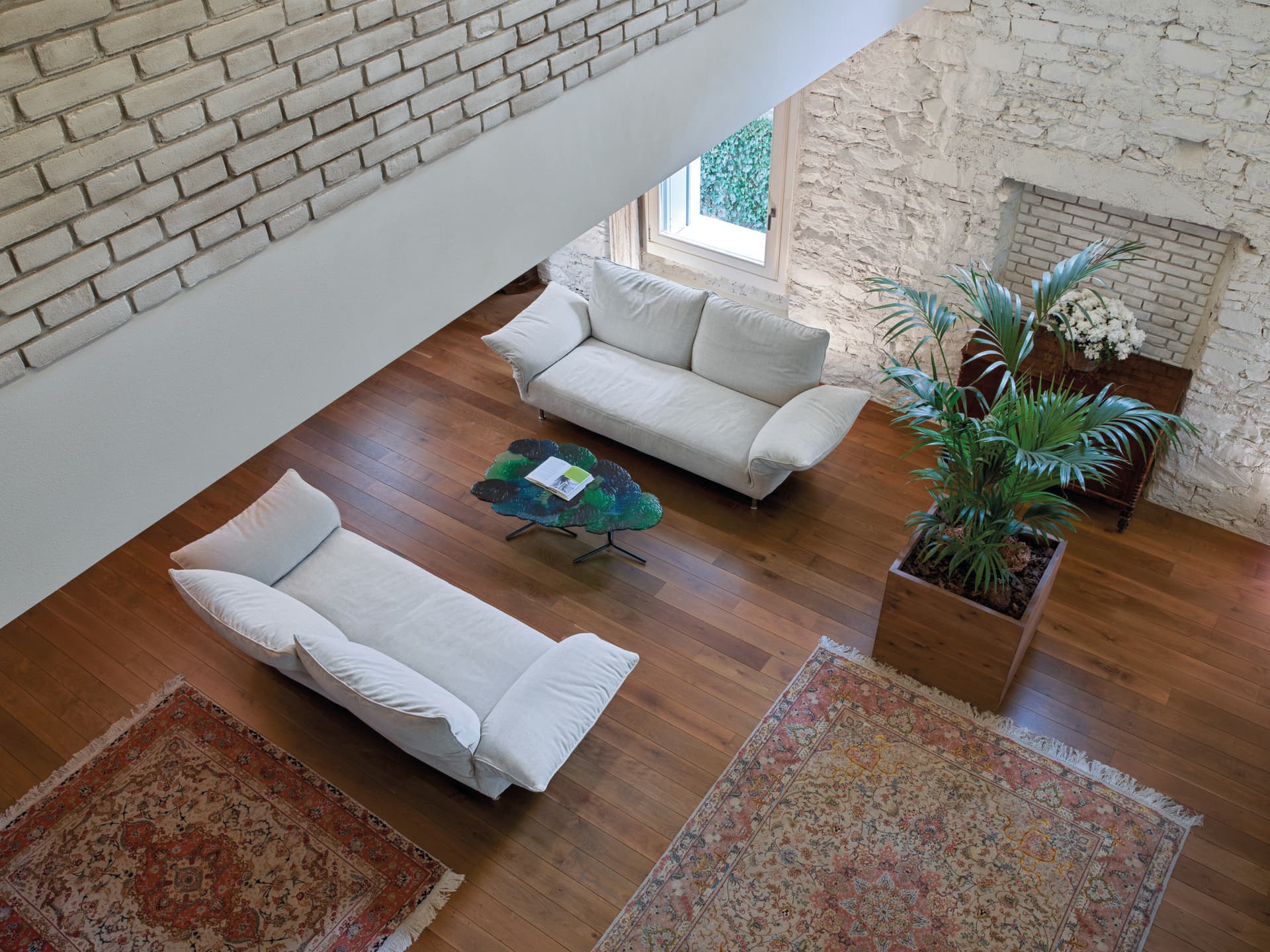 Edra
STANDALTO
Sofa — 18
