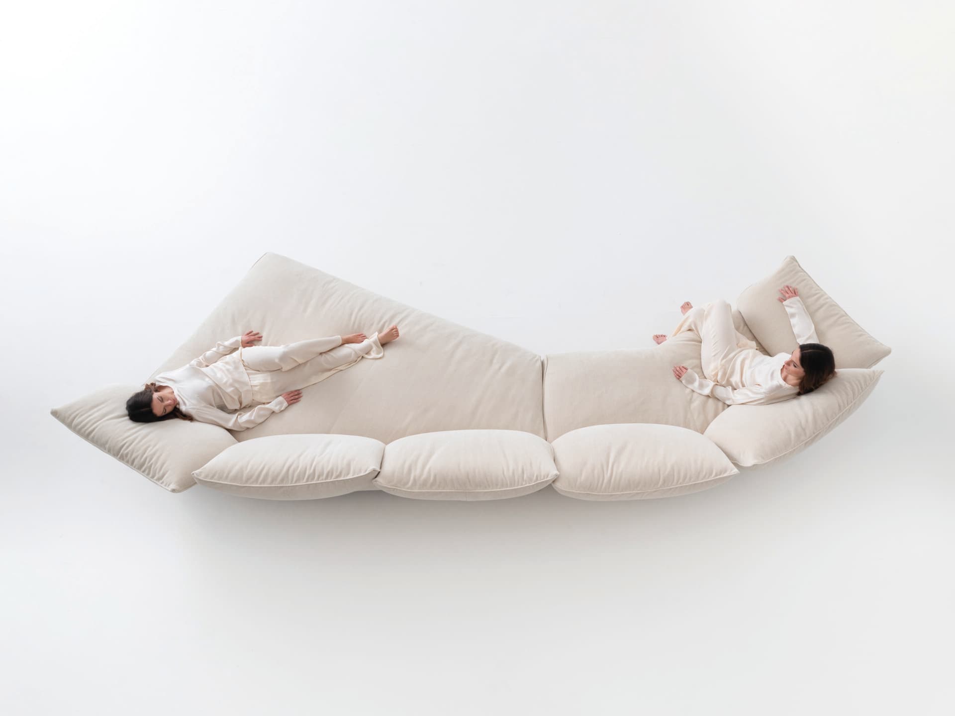 Edra
STANDALTO
Sofa — 3