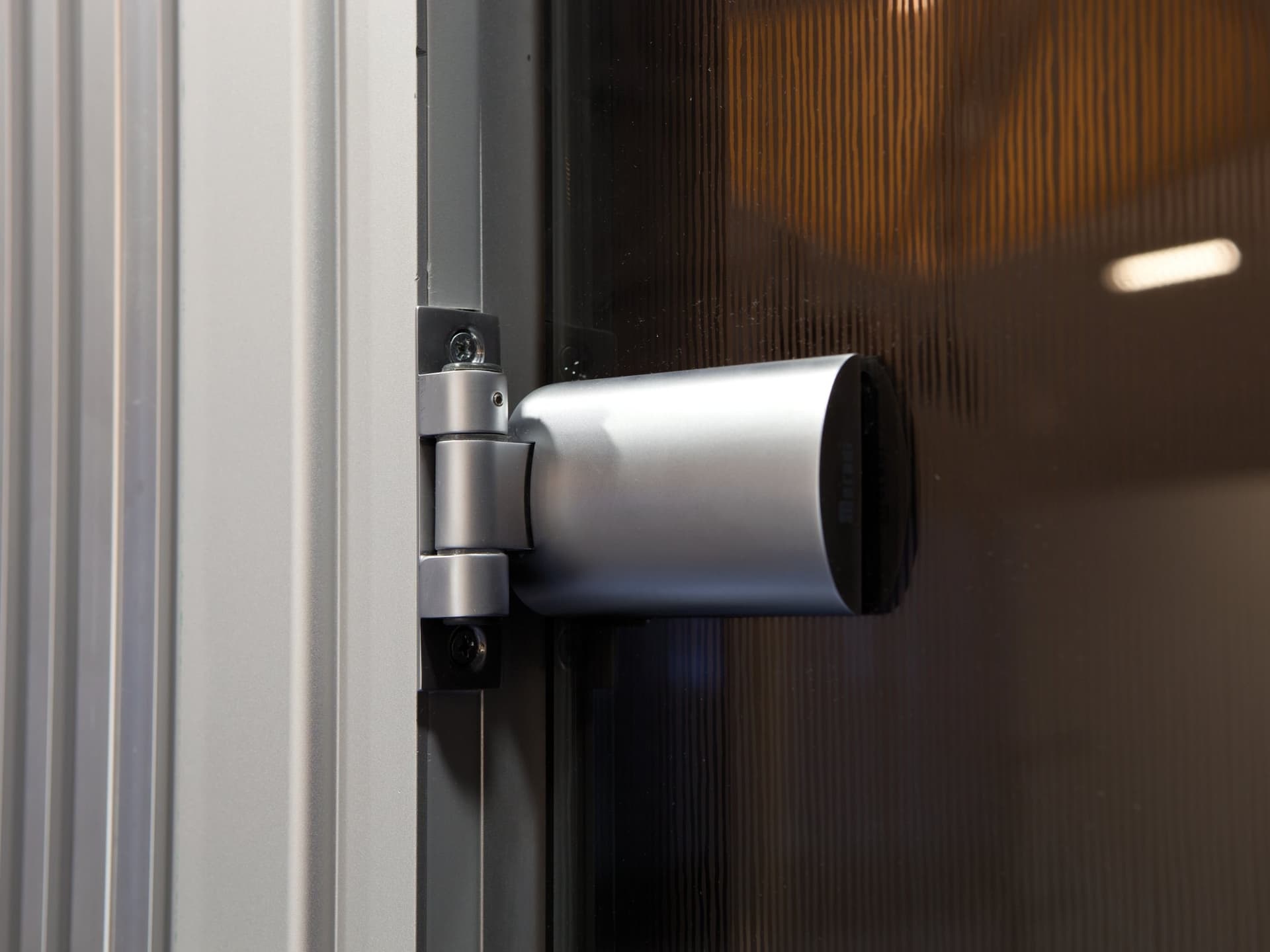 EKU
EKU® DOOR
Hinged glass door — 3