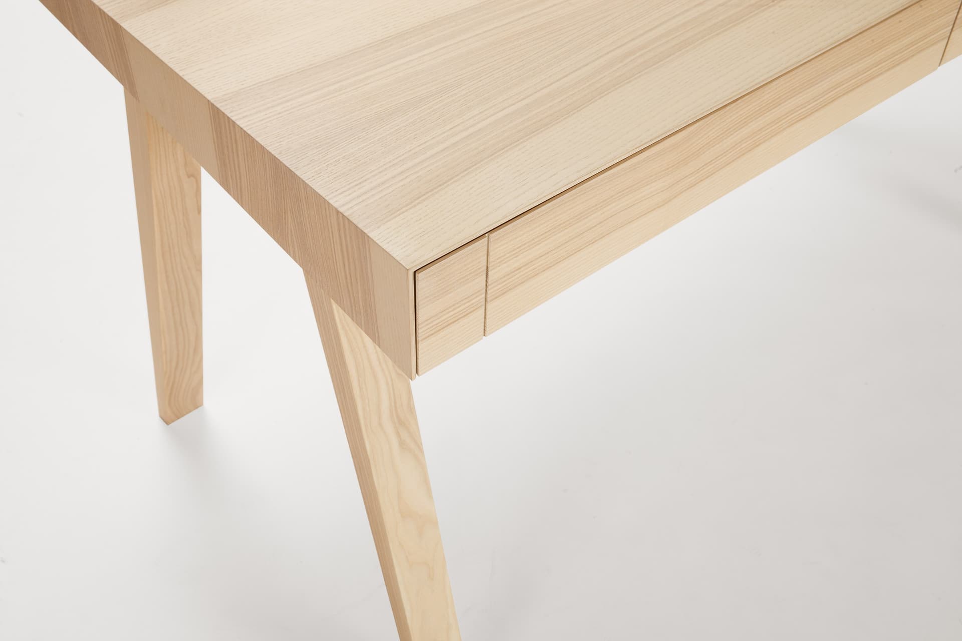 EMKO
4.9
Rectangular wooden desk — 17