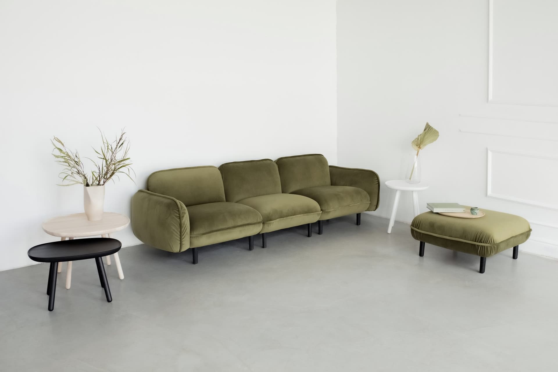 EMKO
BEAN
3 seater velvet sofa — 2