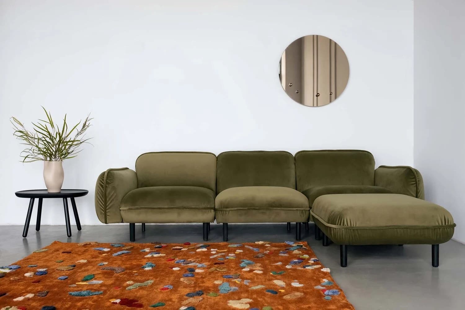 EMKO
BEAN
3 seater velvet sofa — 4
