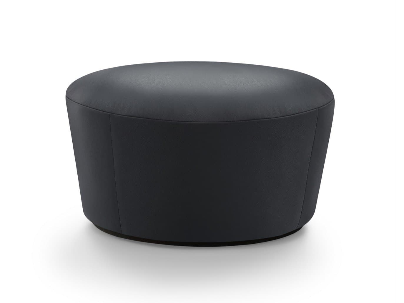 EMKO
NAÏVE
Round fabric pouf — 39