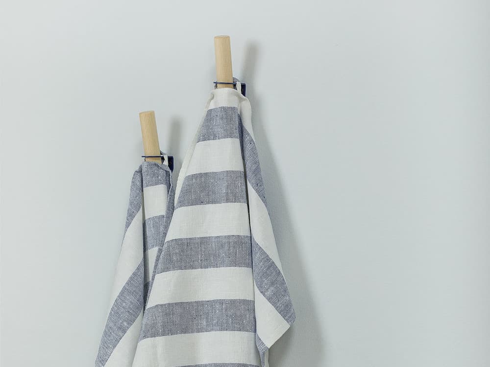 EMKO
TORCH
Wooden coat rack — 6