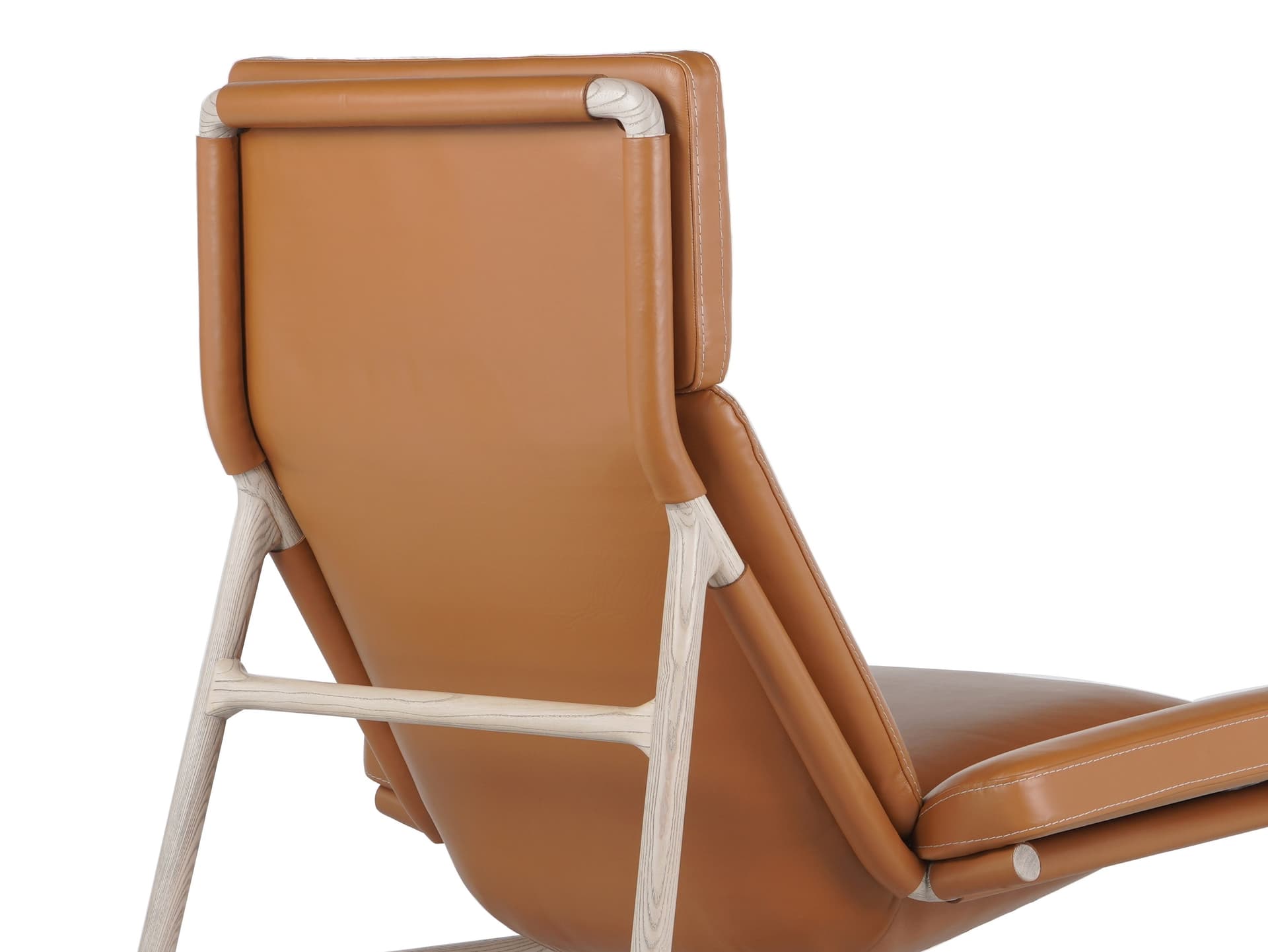 ENNE
LYON
Leather armchair — 6