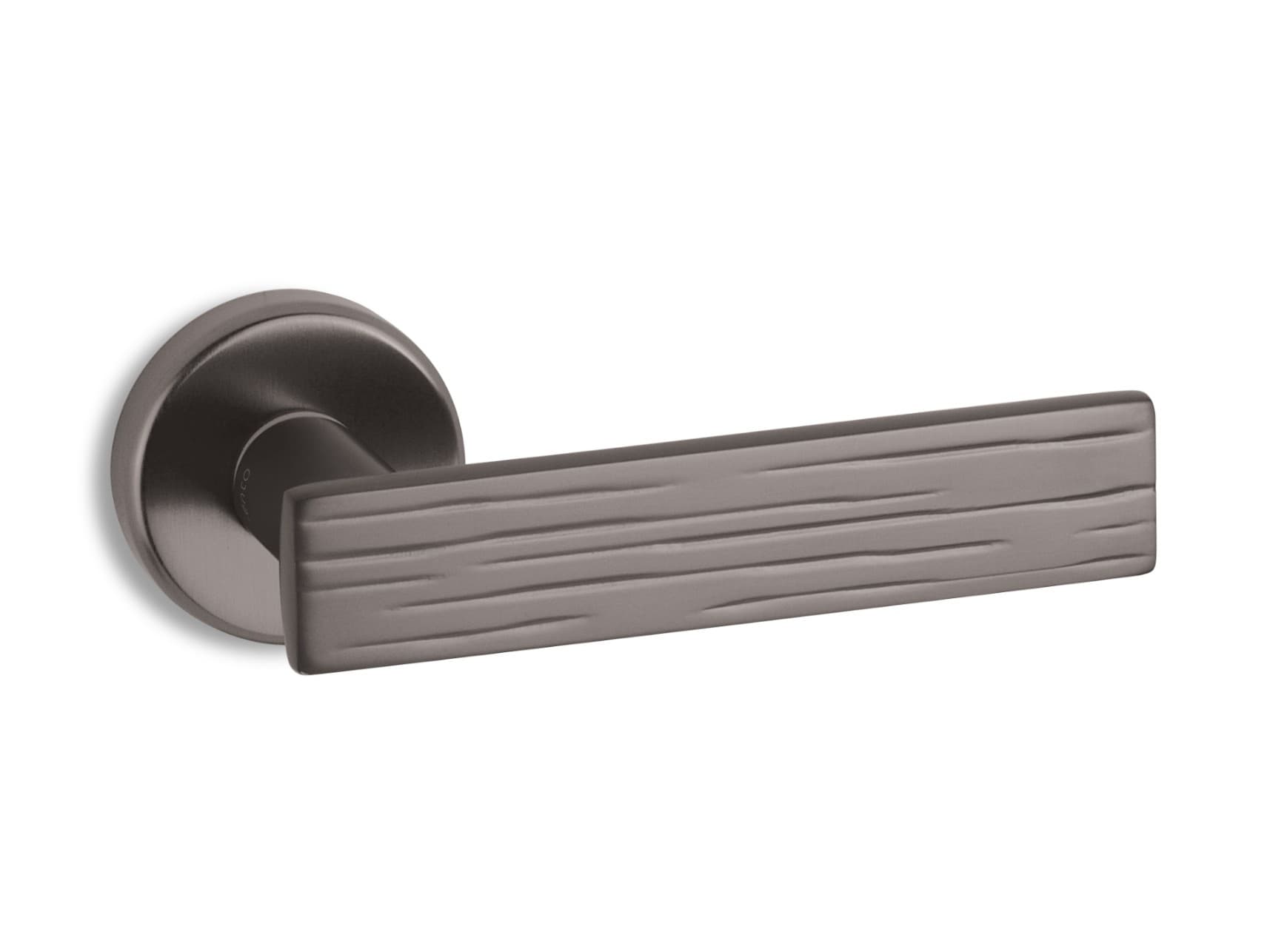 Ento
WOOD
Brass door handle — 1