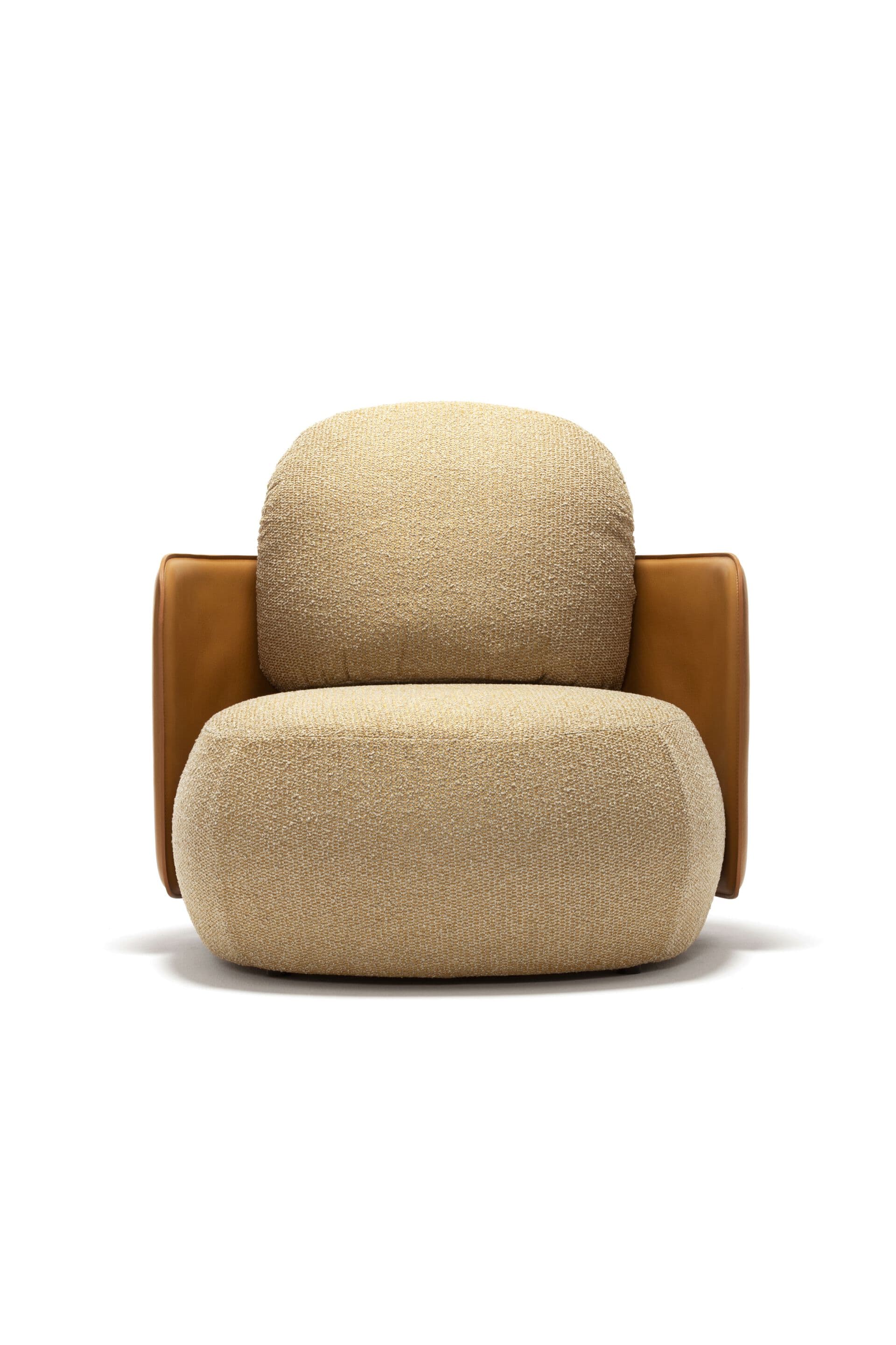 Exteta
MOCHI
Fabric armchair — 16