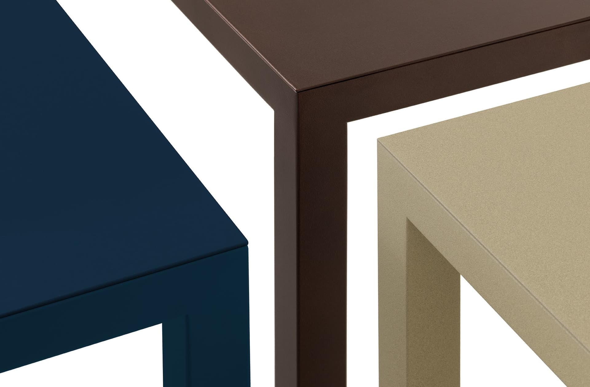 Fantin
FRAME
Square metal table — 6