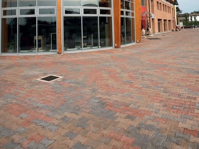 FAVARO1
DOPPIO T
Paving block — 1