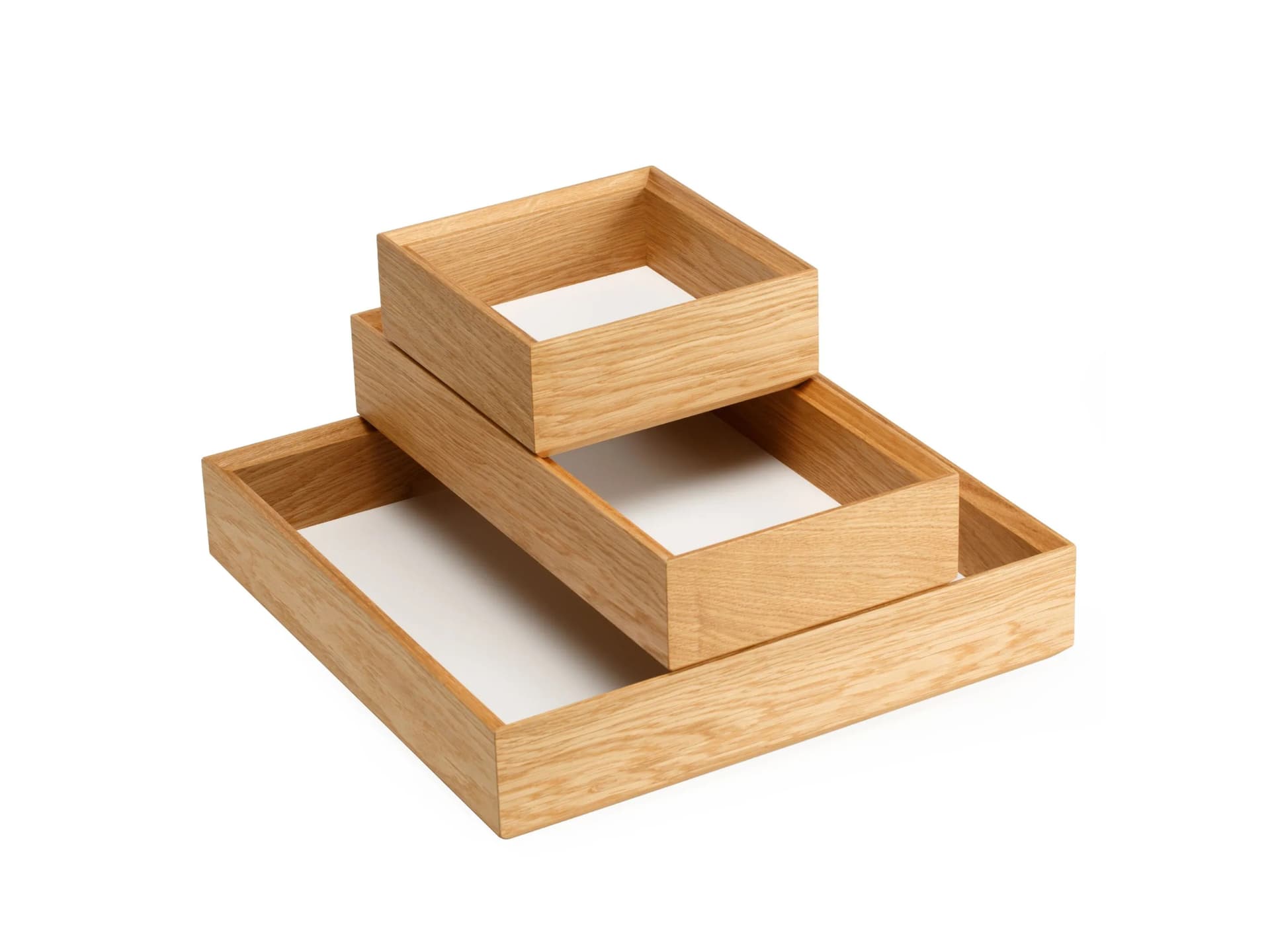favius
TIDY
Steel and wood tray — 1