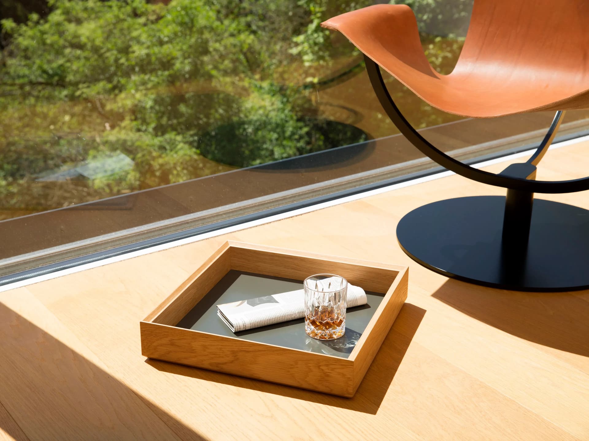 favius
TIDY
Steel and wood tray — 7