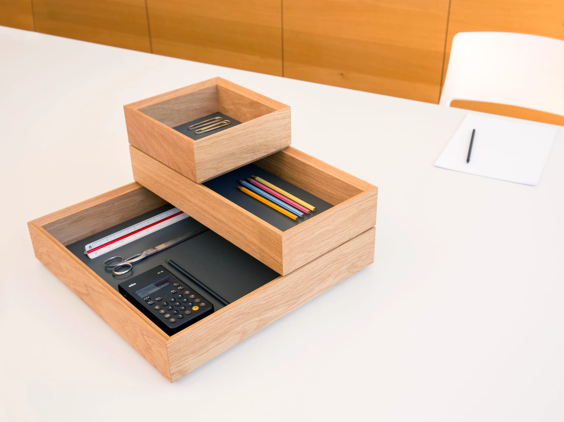 favius
TIDY
Steel and wood tray — 9