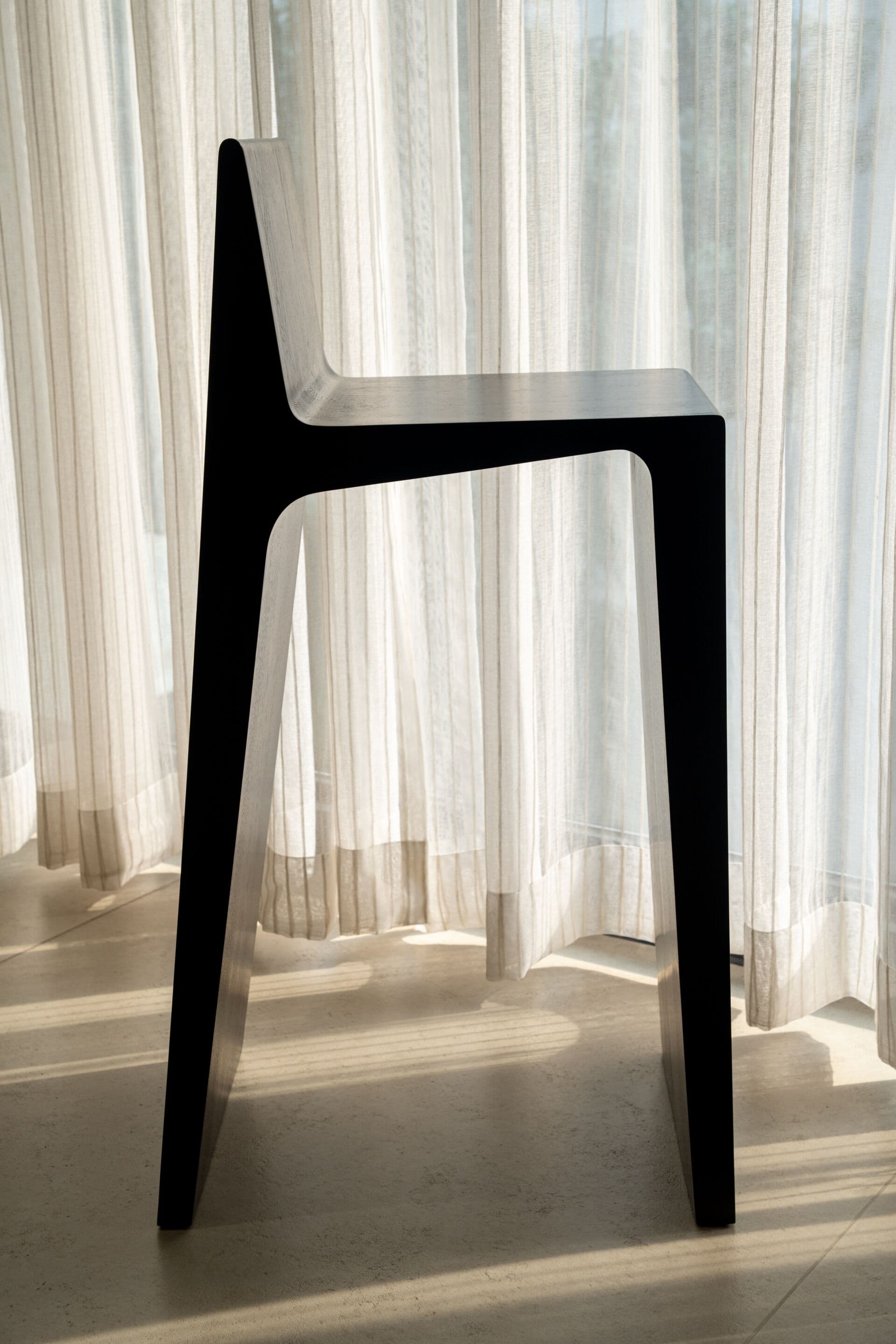 Fico
ATLAS
Solid wood barstool — 10