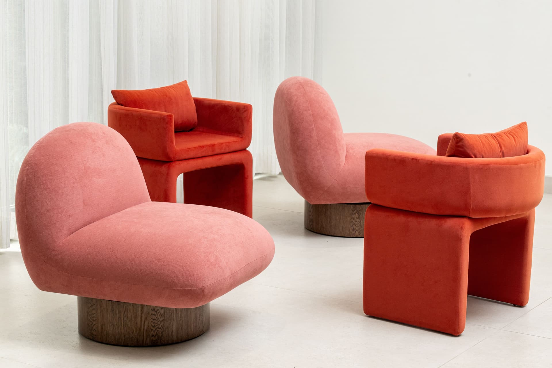 Fico
MICHELLE
Velvet easy chair — 8