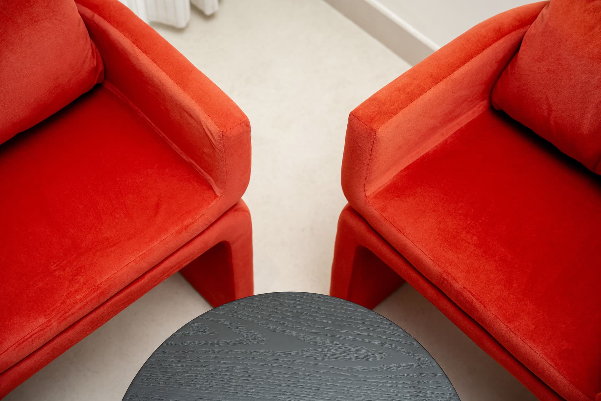 Fico
MICHELLE
Velvet easy chair — 9