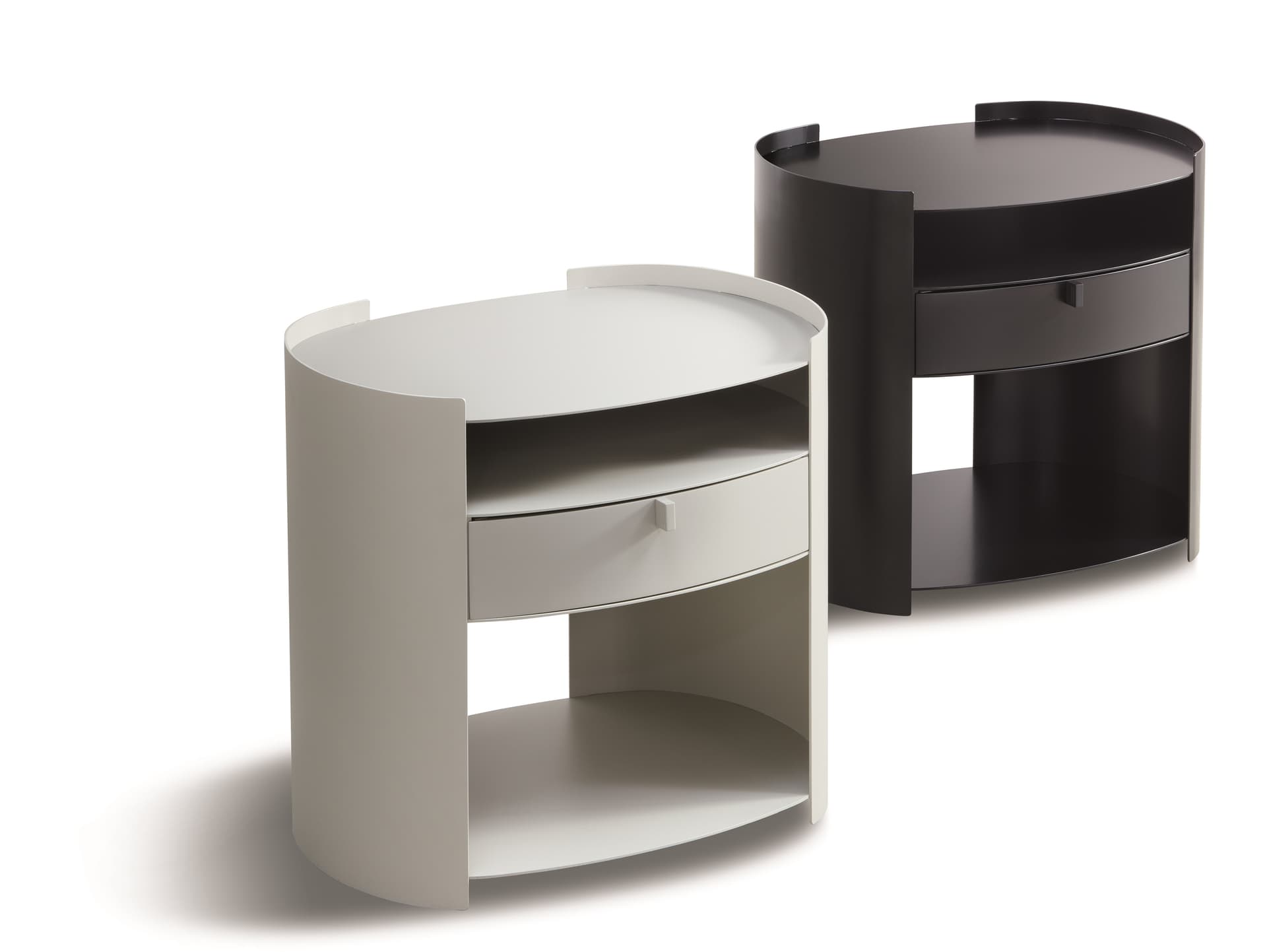 Flou
LOTUS
Metal bedside table — 1