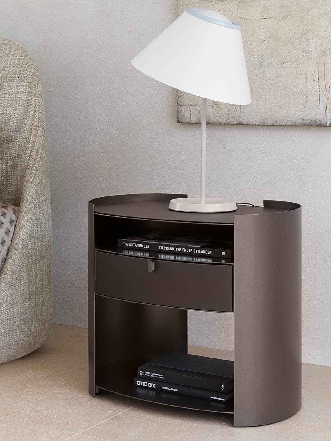Flou
LOTUS
Metal bedside table — 4