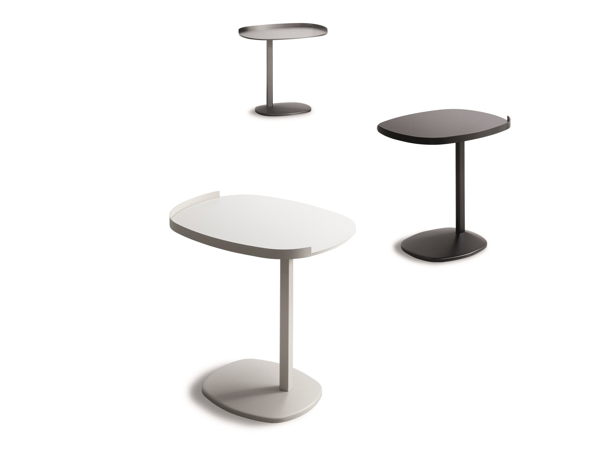 Flou
VICTORIA
Metal side table — 1