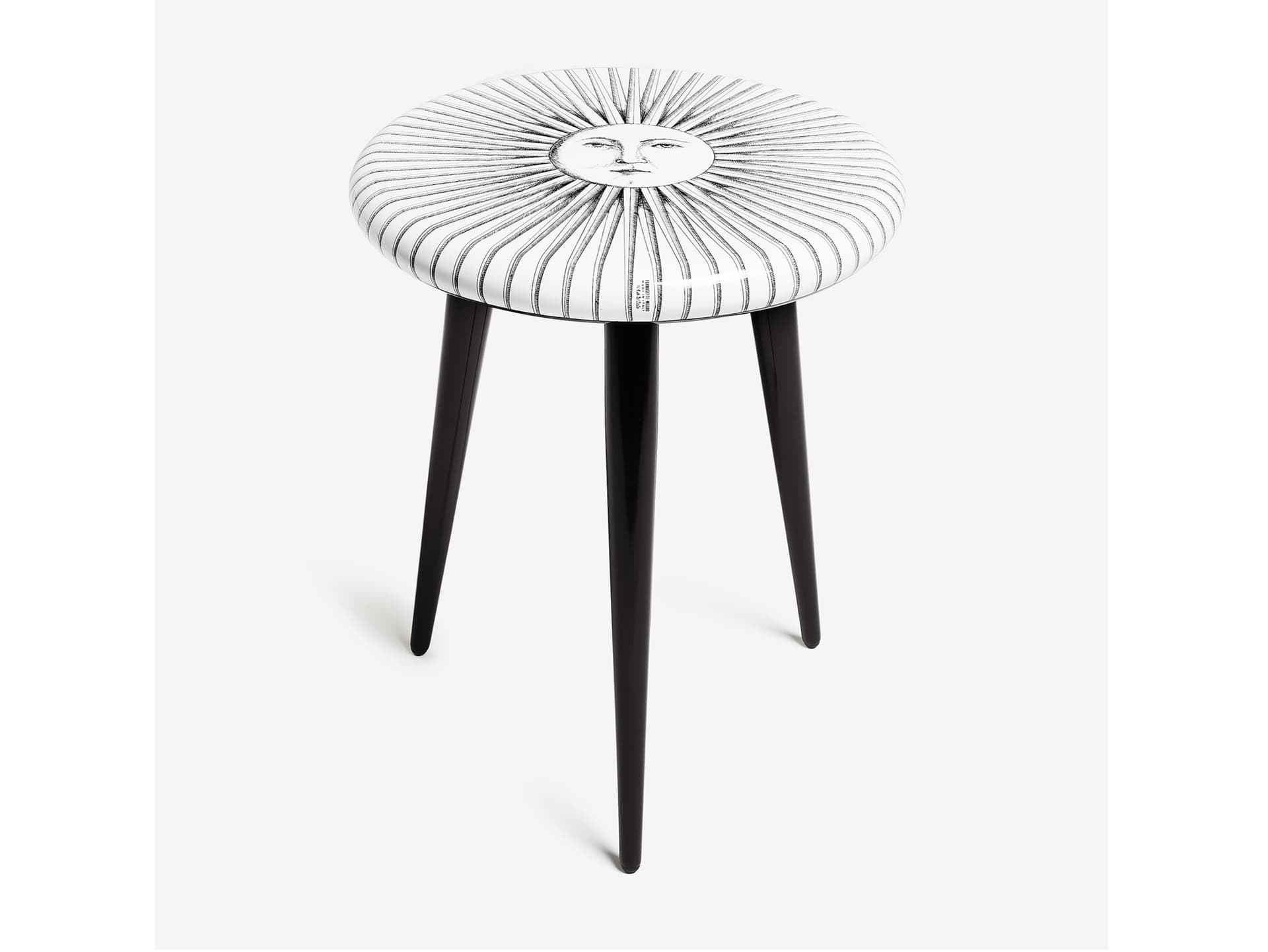 Fornasetti
SOLE SPLENDENTE
Stool — 1