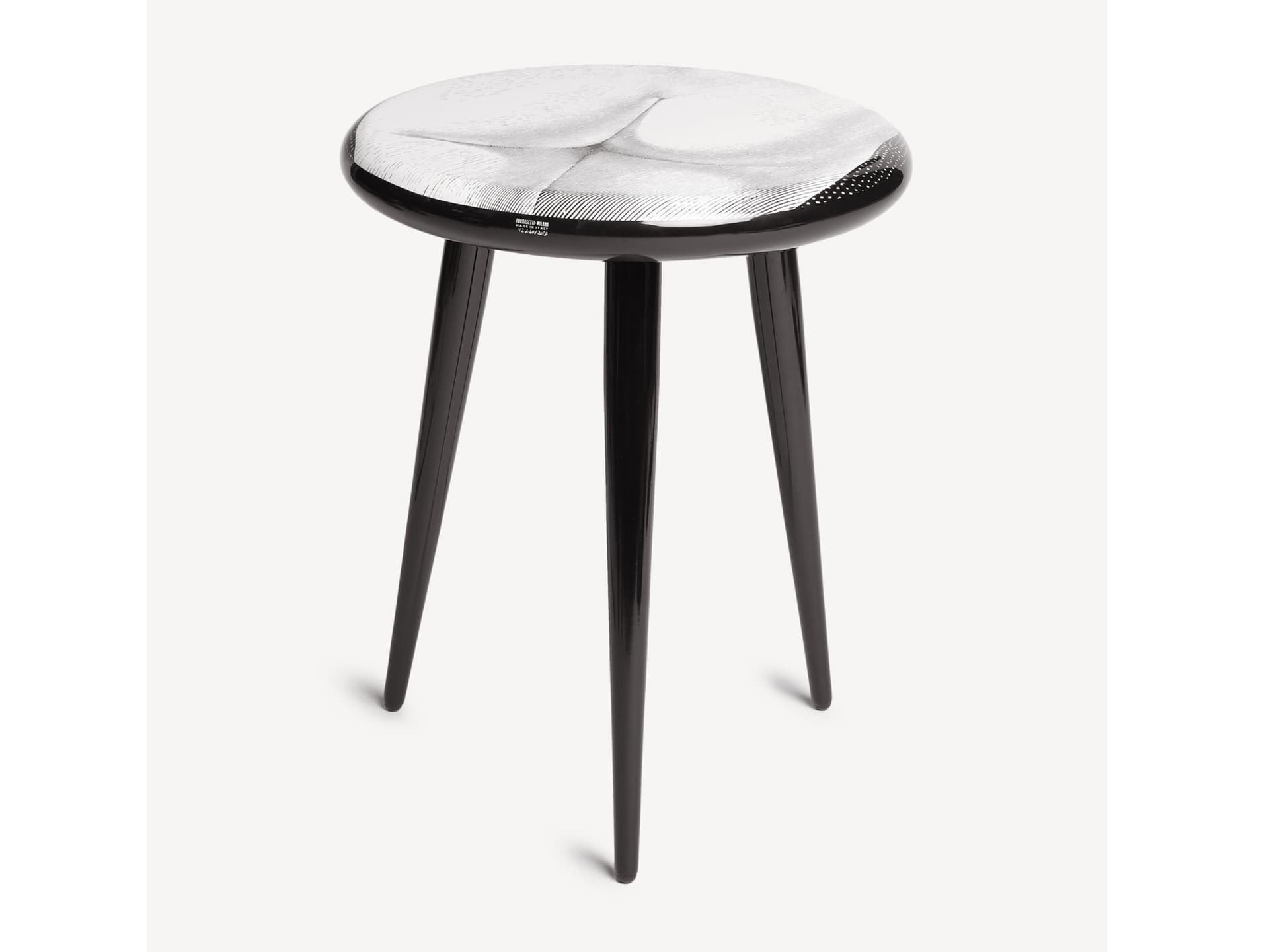 Fornasetti
TERGONOMICO
Stool — 1