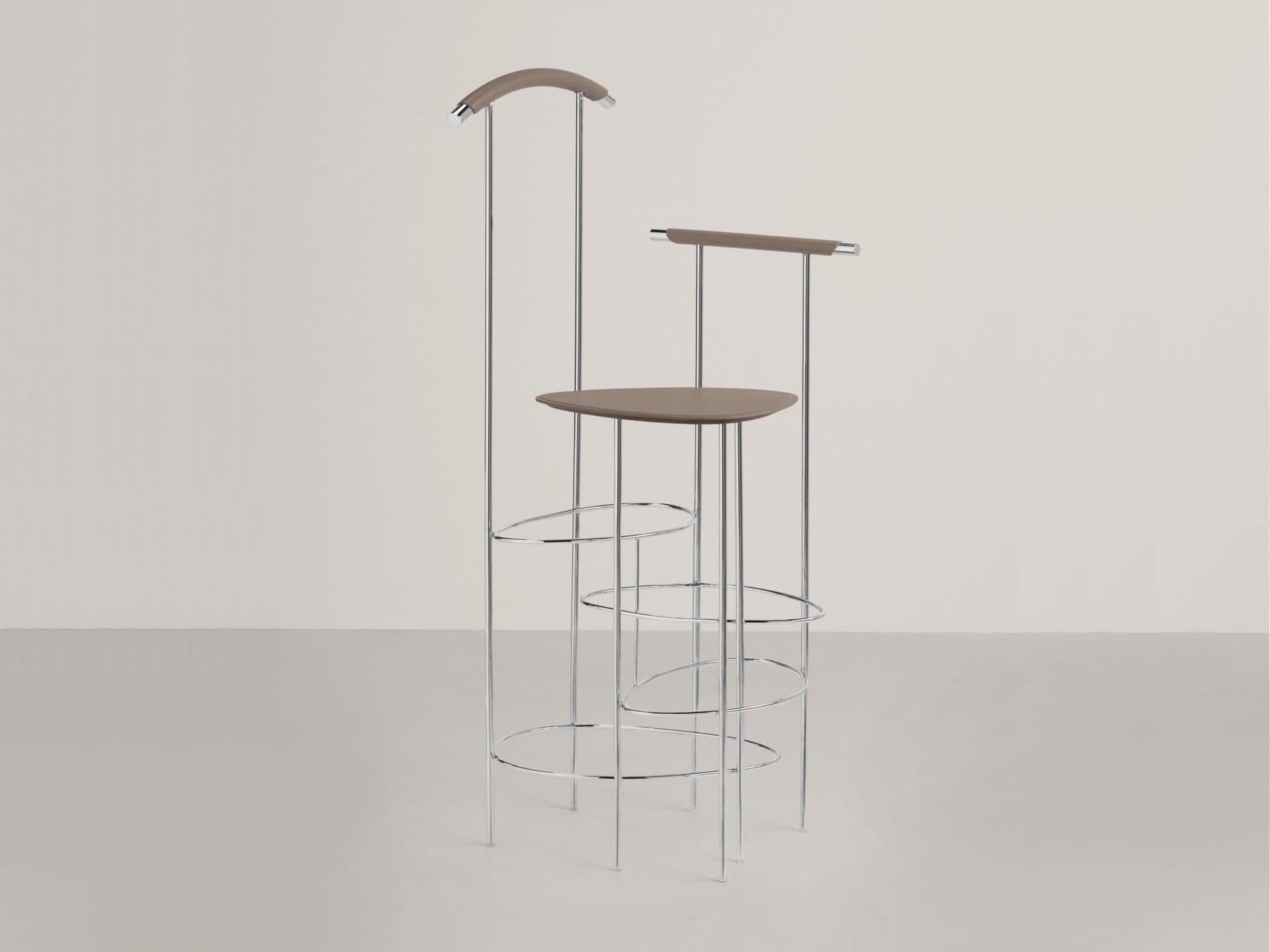 Frag
VIAE
Valet stand — 1