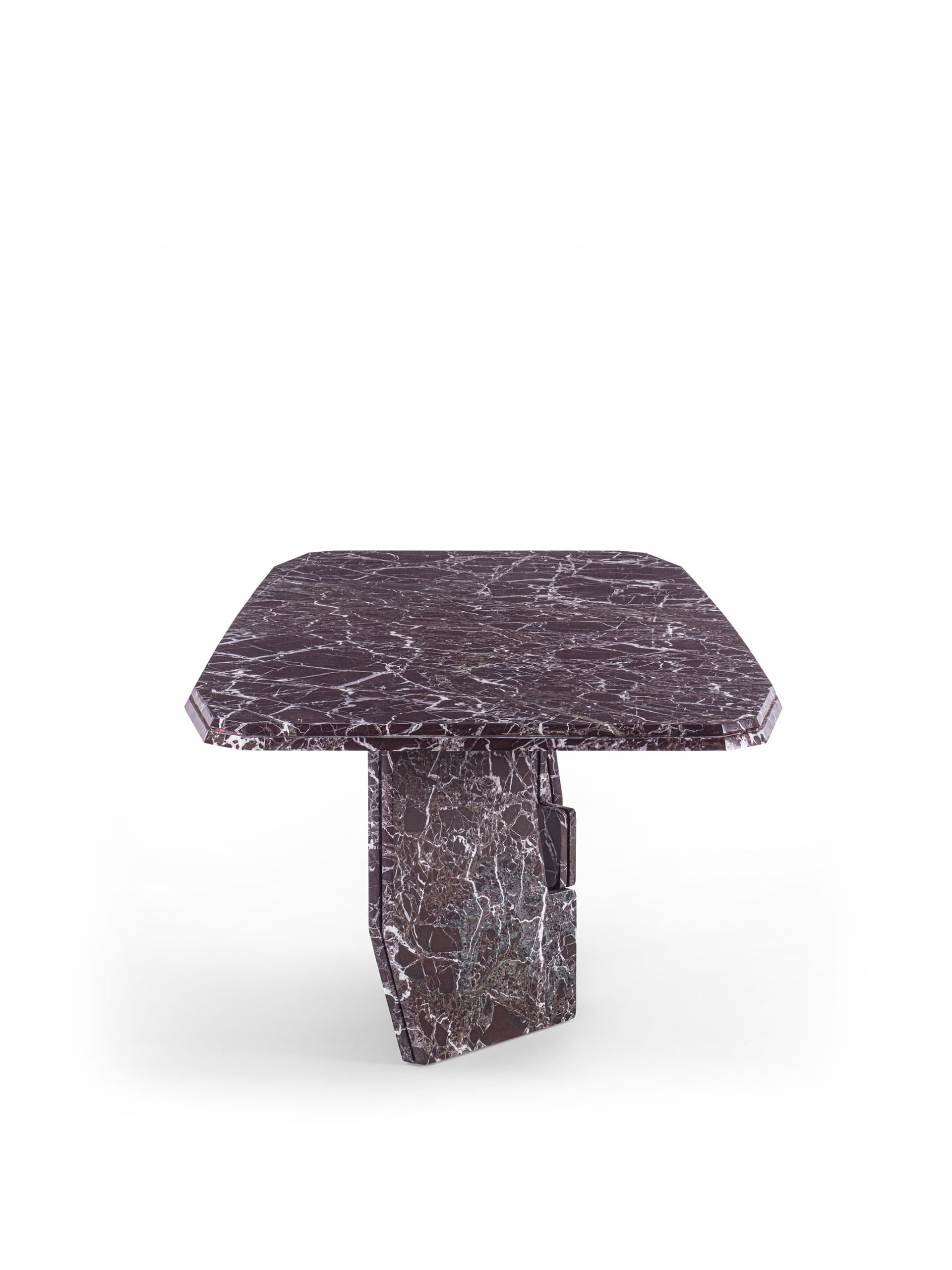 Frigerio
KUMO
Marble table — 3