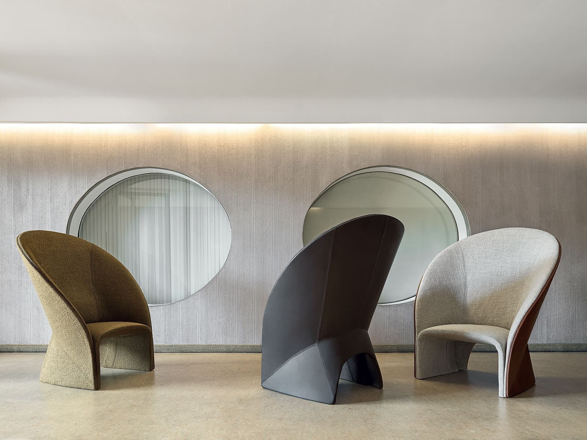 Frigerio
MAYU
Fabric armchair — 7
