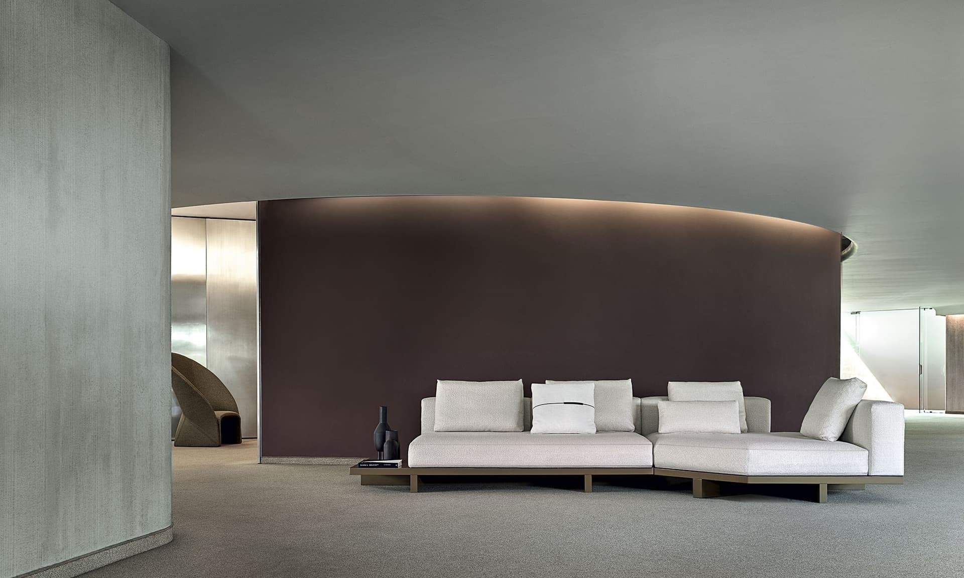 Frigerio
VIEW
Fabric sofa — 12