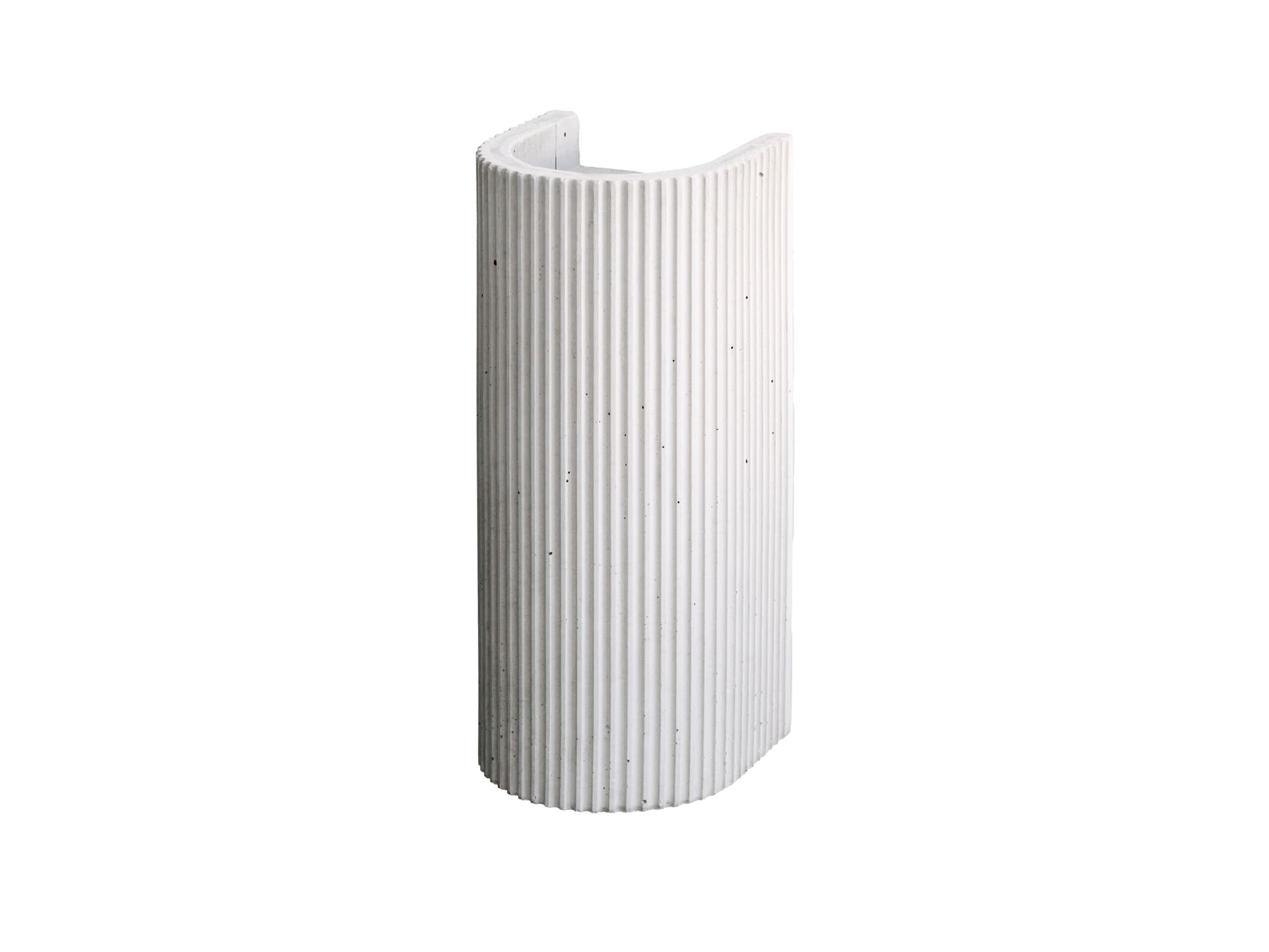 GANTlights
[S3]
Cement wall lamp — 1