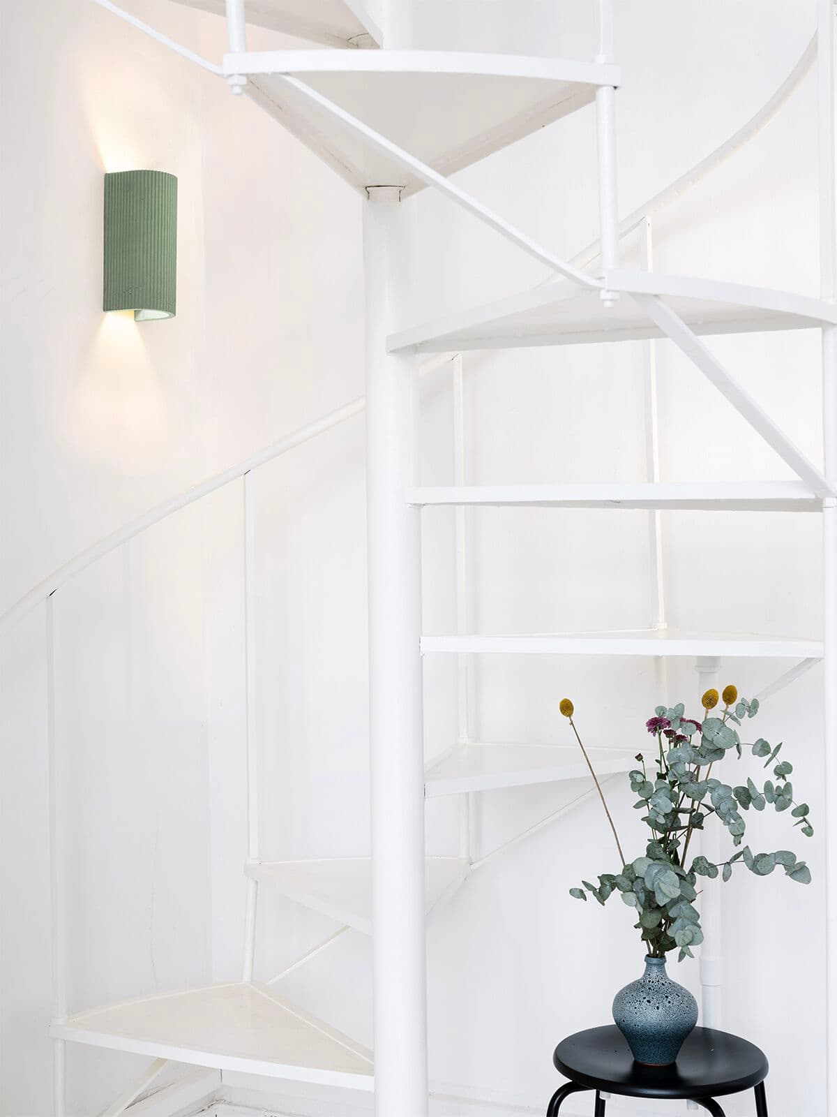 GANTlights
[S3]
Cement wall lamp — 19
