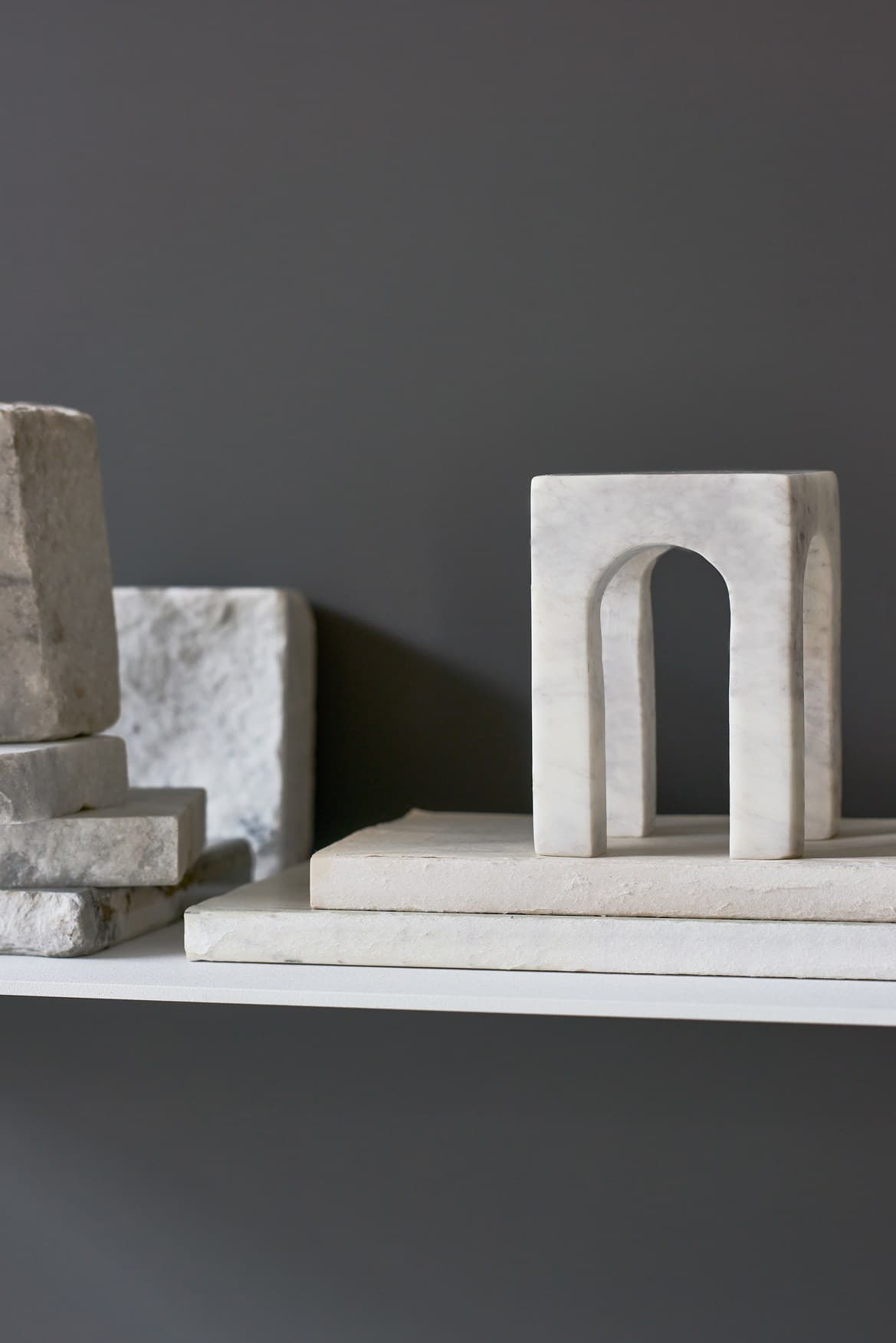Gejst
ARKIS
Marble bookend — 11