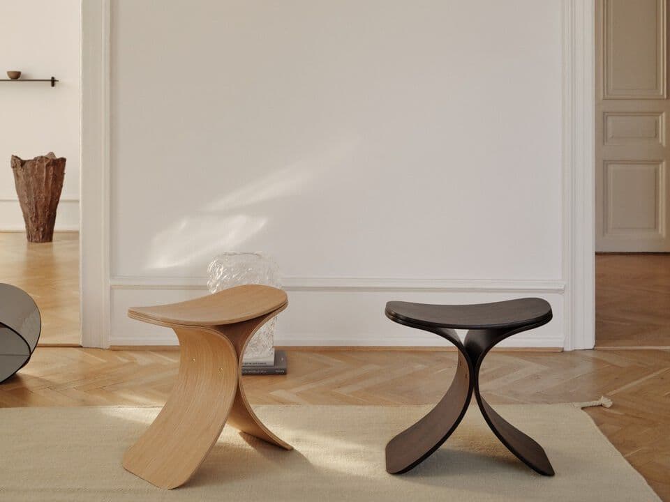 Gejst
LUNO
Oak stool — 6