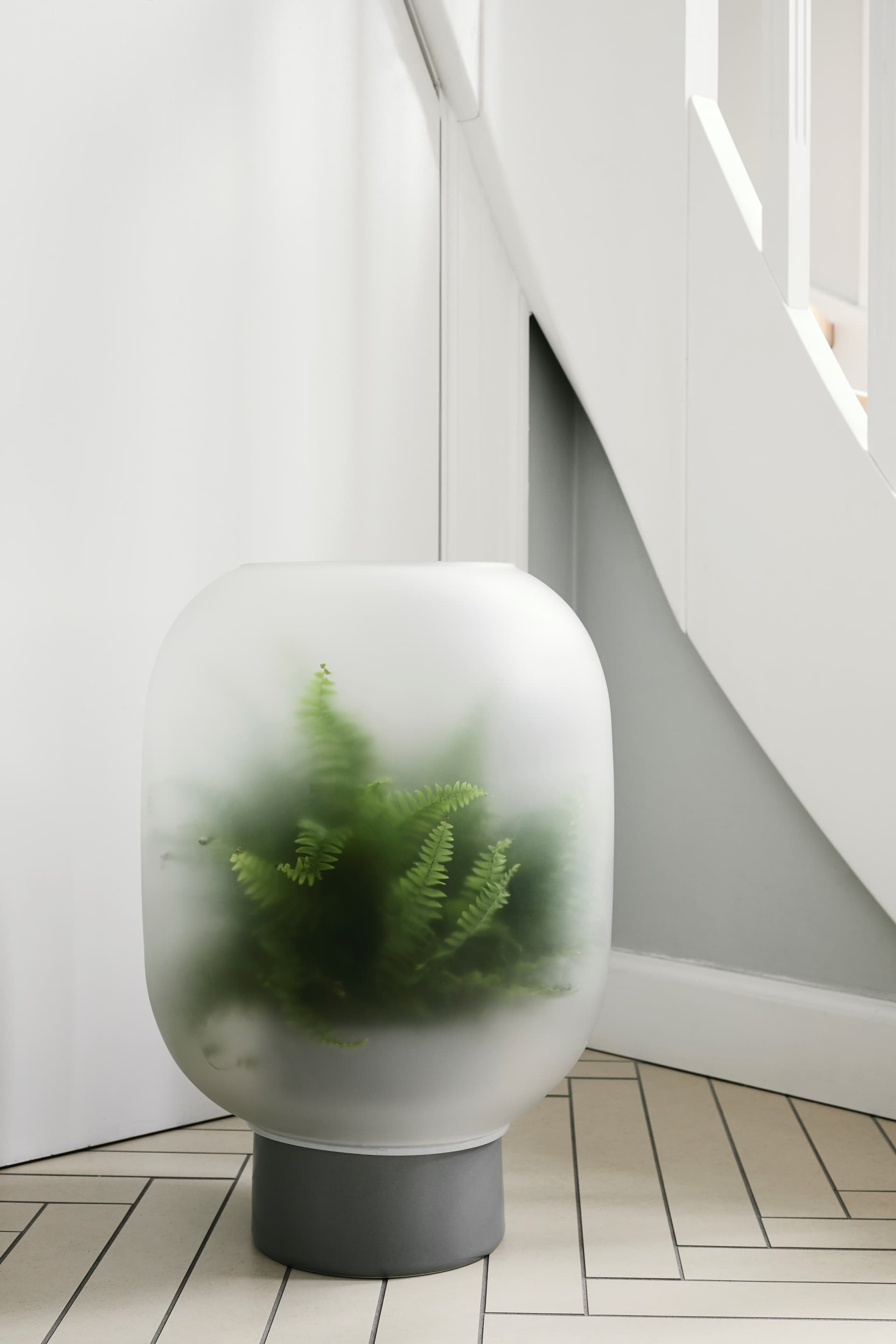 Gejst
NEBL
Frosted glass vase — 7