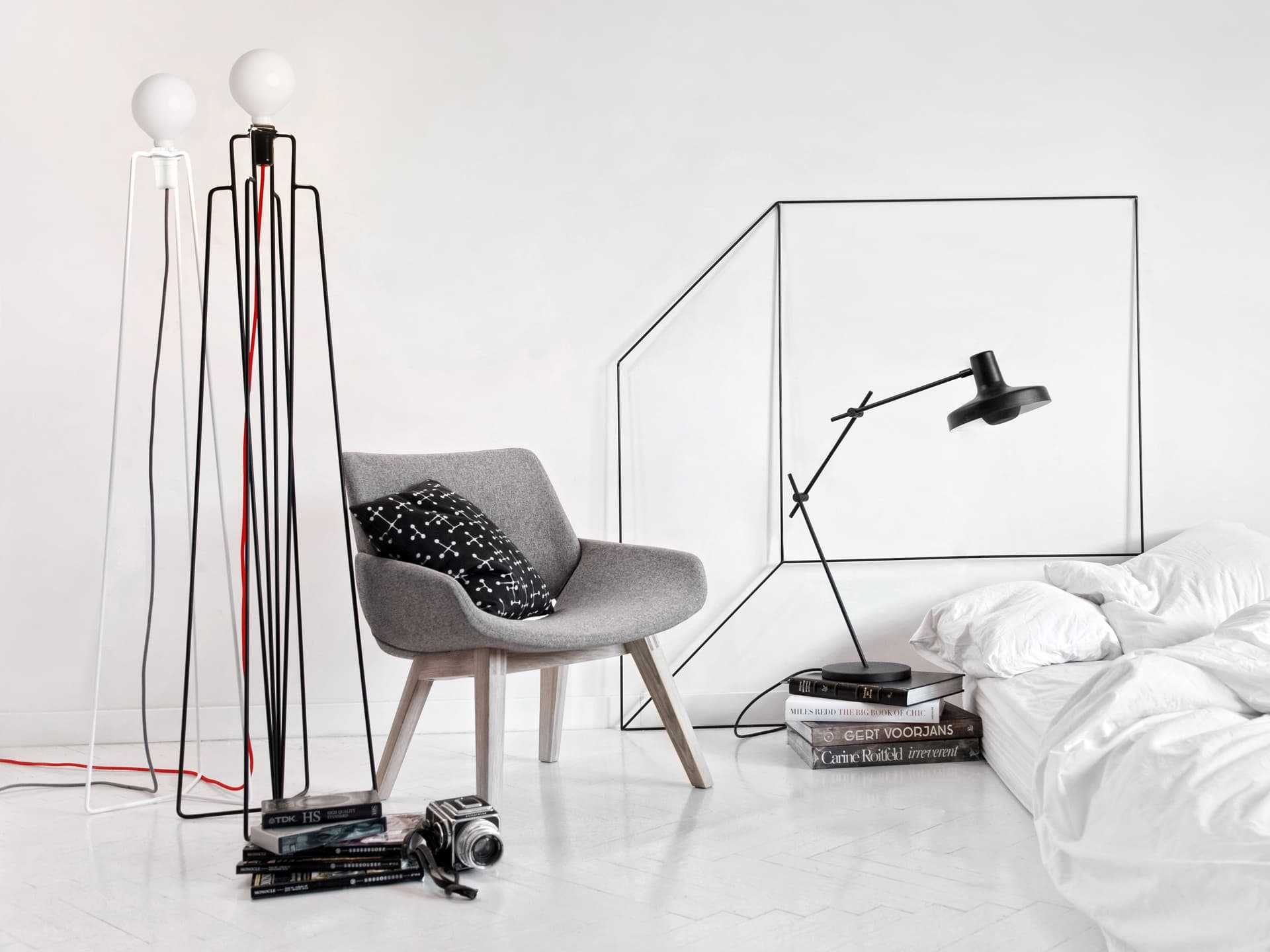 Grupa
MODEL
Handmade floor lamp — 3