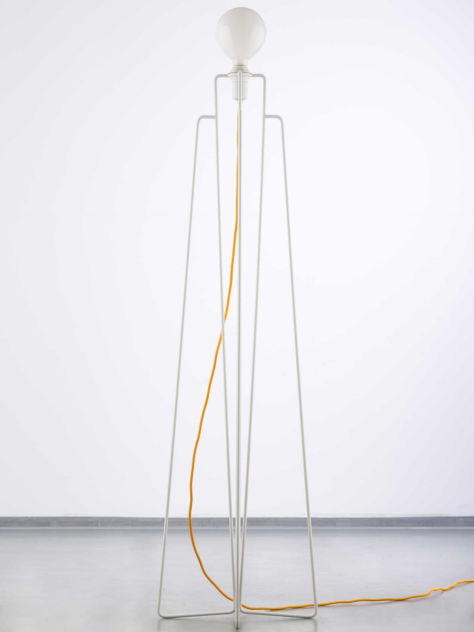 Grupa
MODEL
Handmade floor lamp — 6