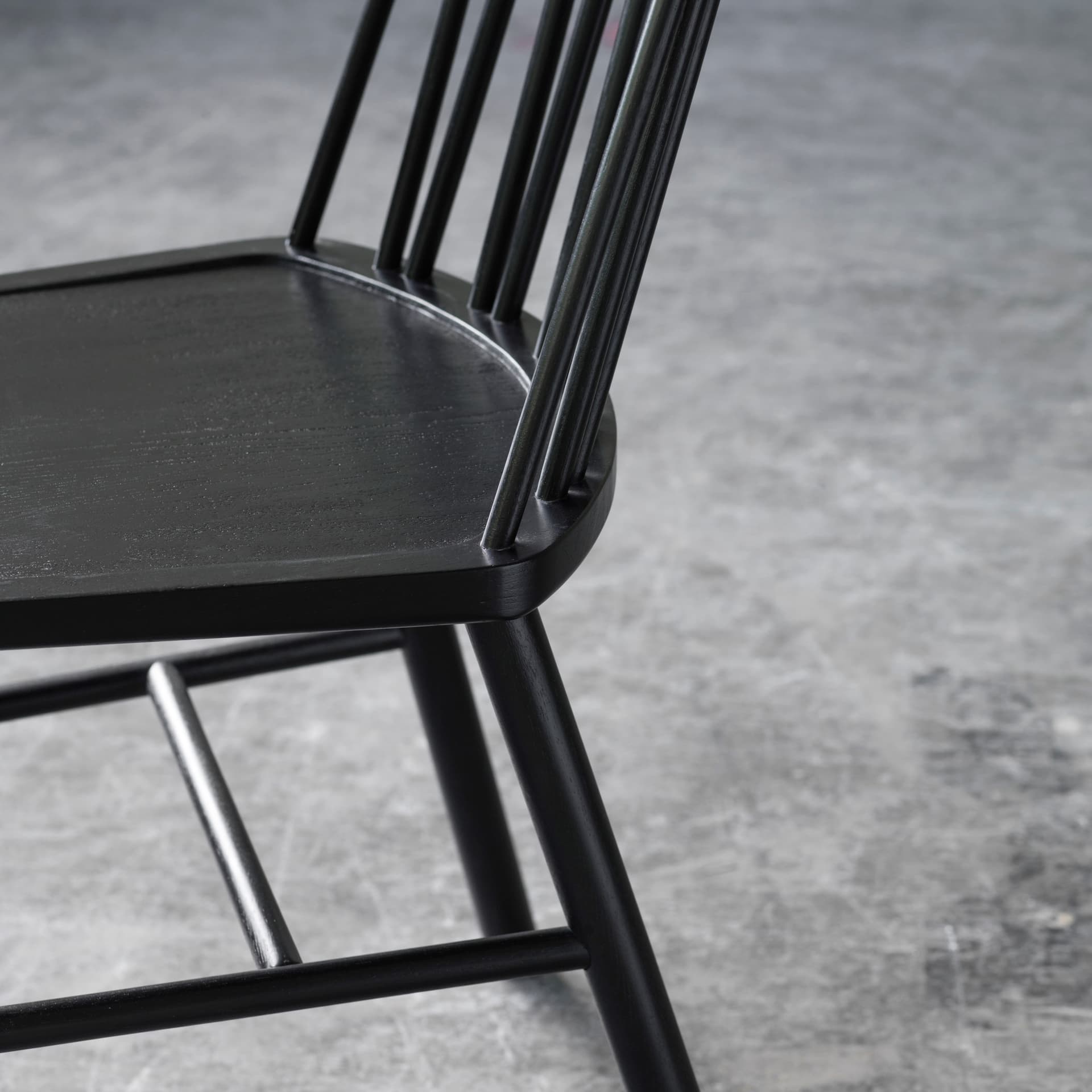 Hans K
ZIGZAG CHAIR
Ash chair — 13