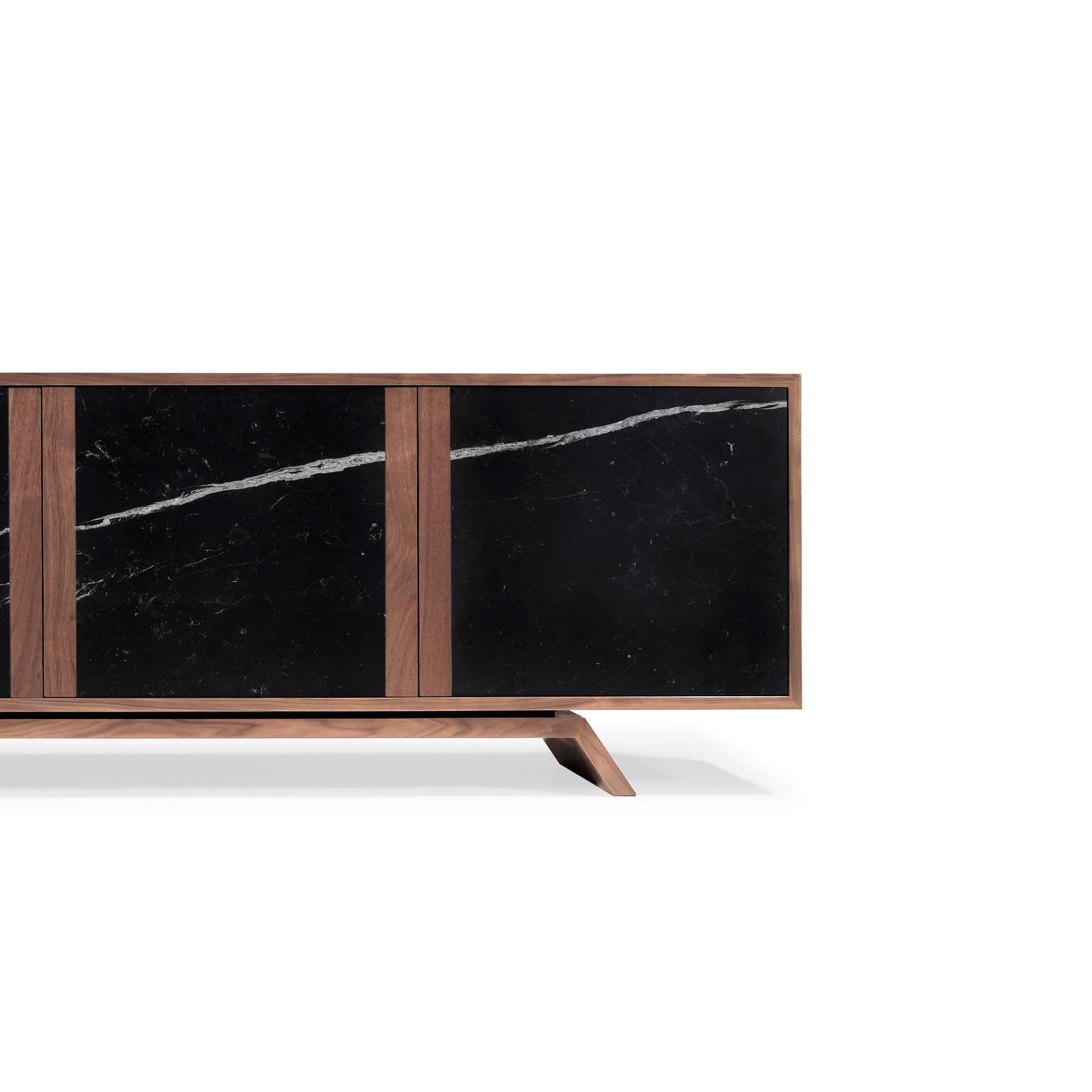 Hatt
BUTLER
Wooden sideboard — 12