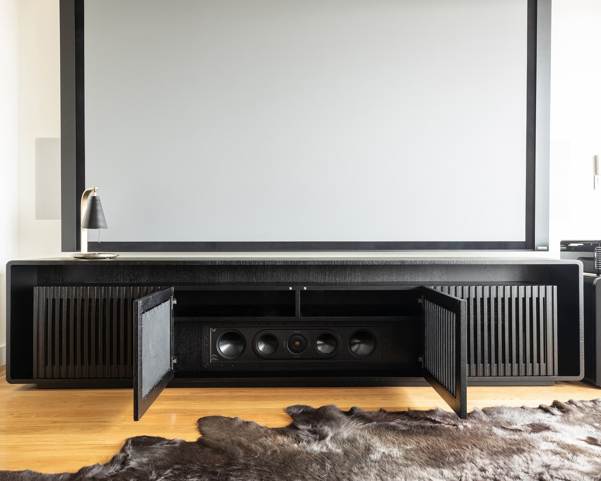 Hatt
VAULT
Wooden TV cabinet — 26