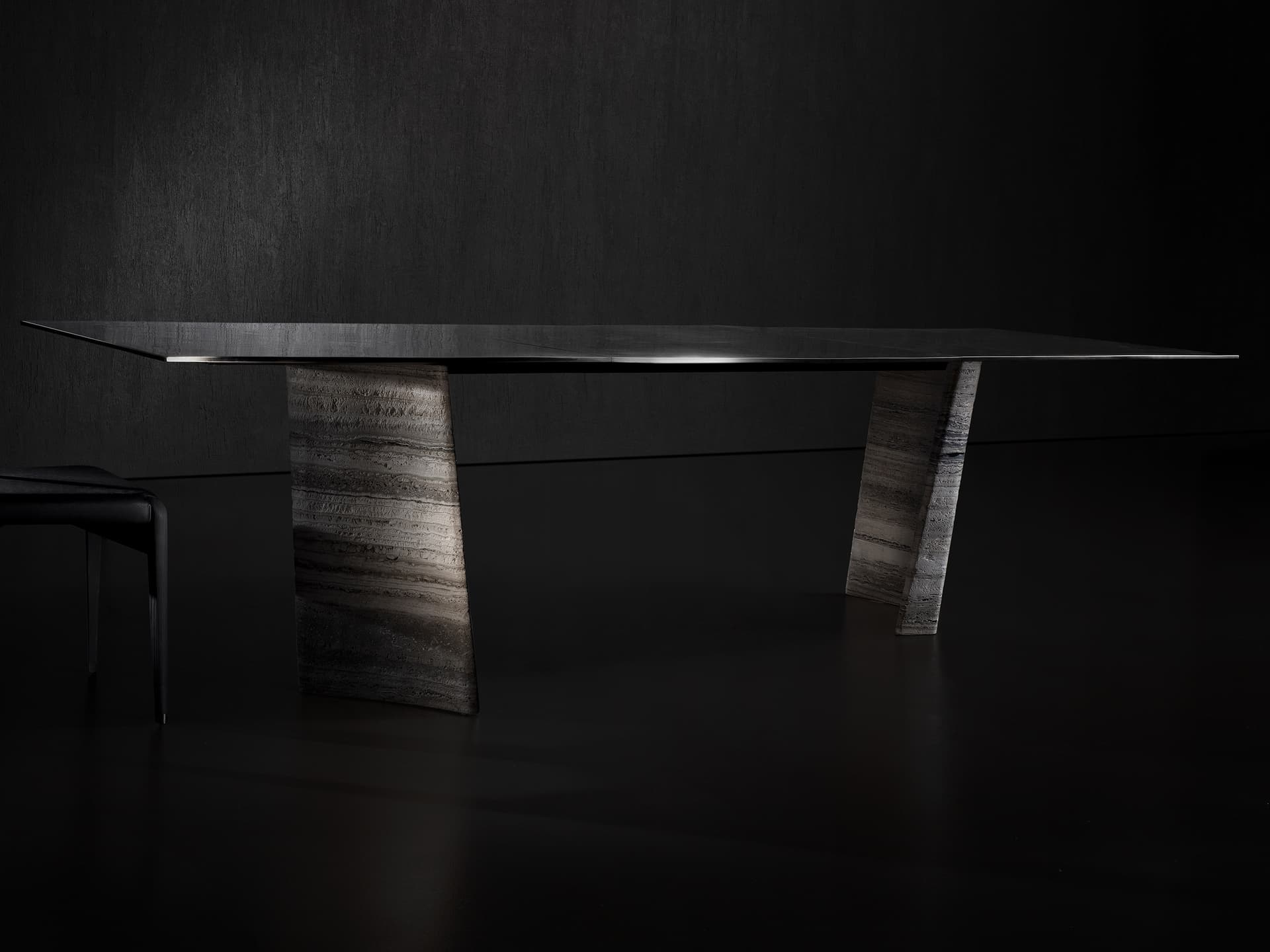 Henge
SISMA
Pewter top table — 1