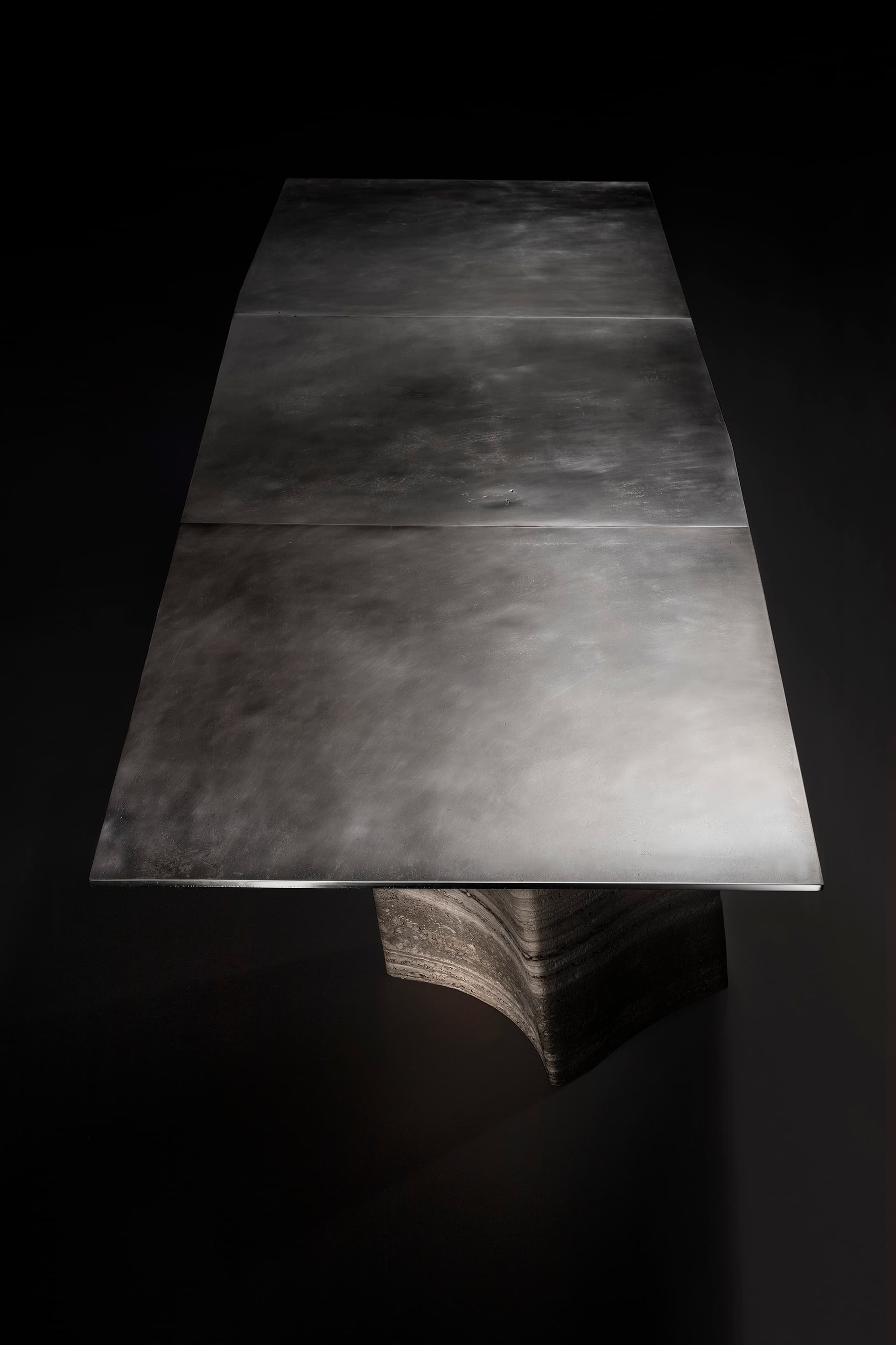 Henge
SISMA
Pewter top table — 3