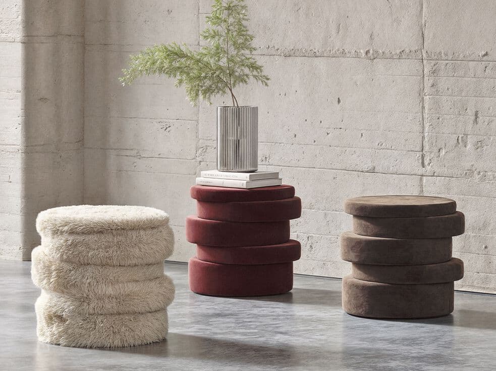 Hermhaus
UPS
Round fabric pouf — 1