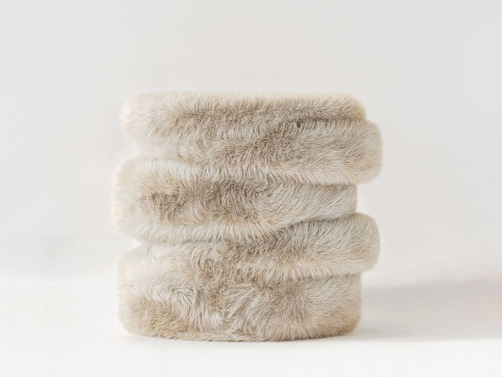 Hermhaus
UPS
Round fabric pouf — 4