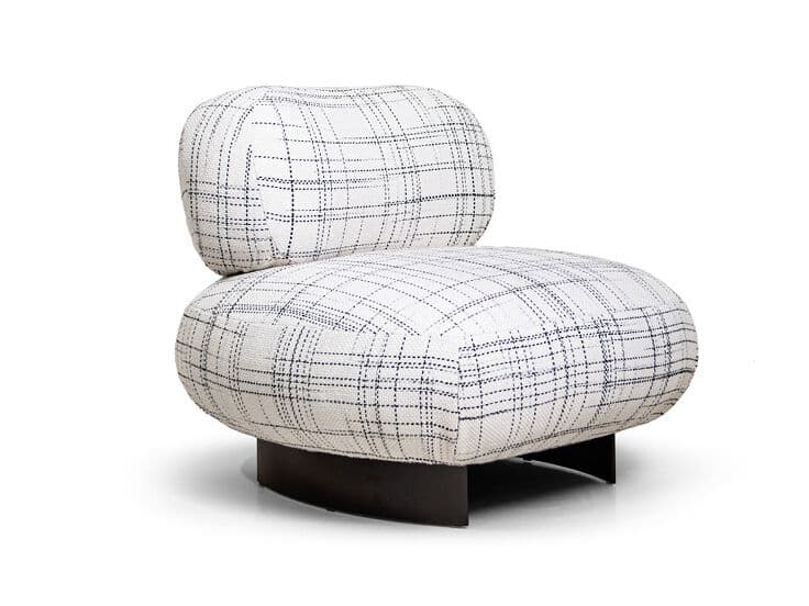 HESSENTIA
LULLABY
Armchair — 1