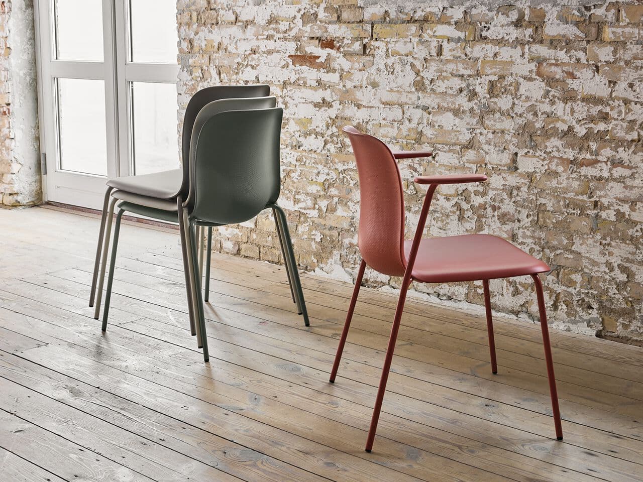 Howe
SIXE
Chair — 5