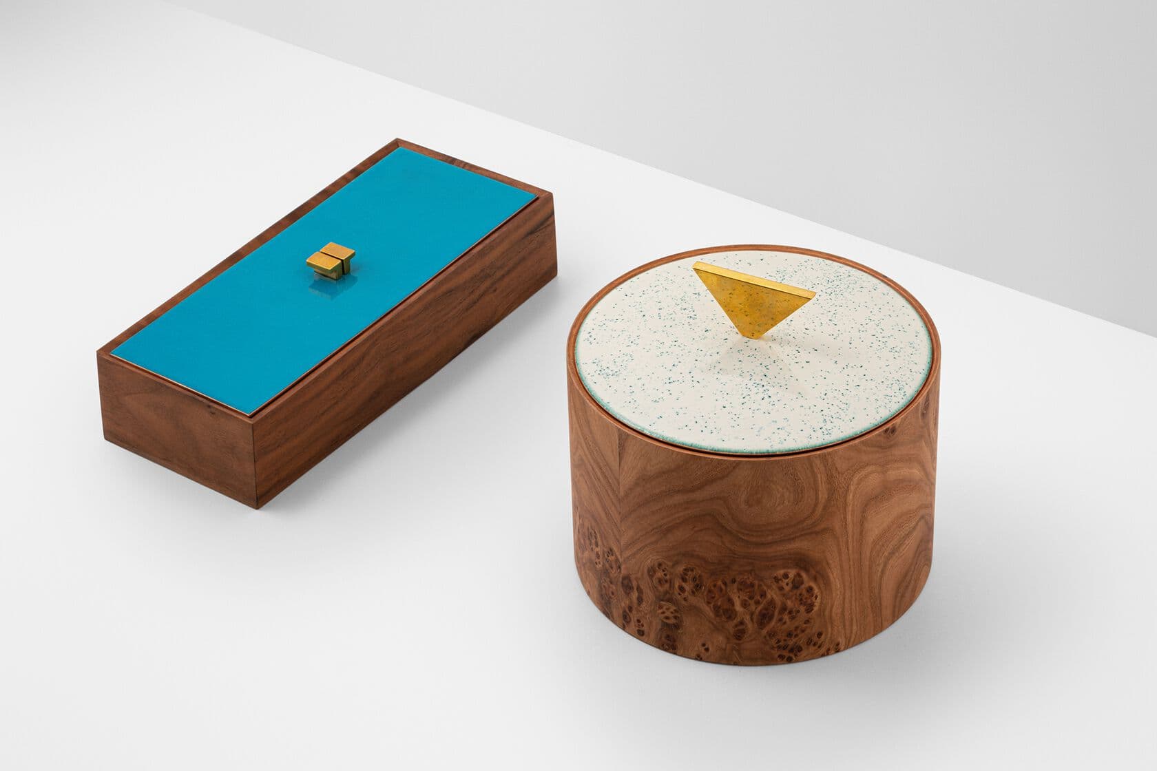 Incalmi
TELIA
Elm jewel box — 3