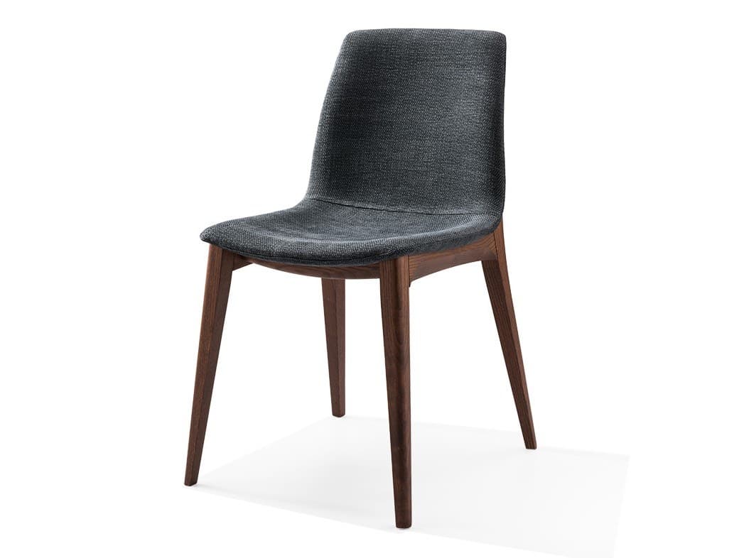INTERNA8
EMILY
Upholstered chair — 1