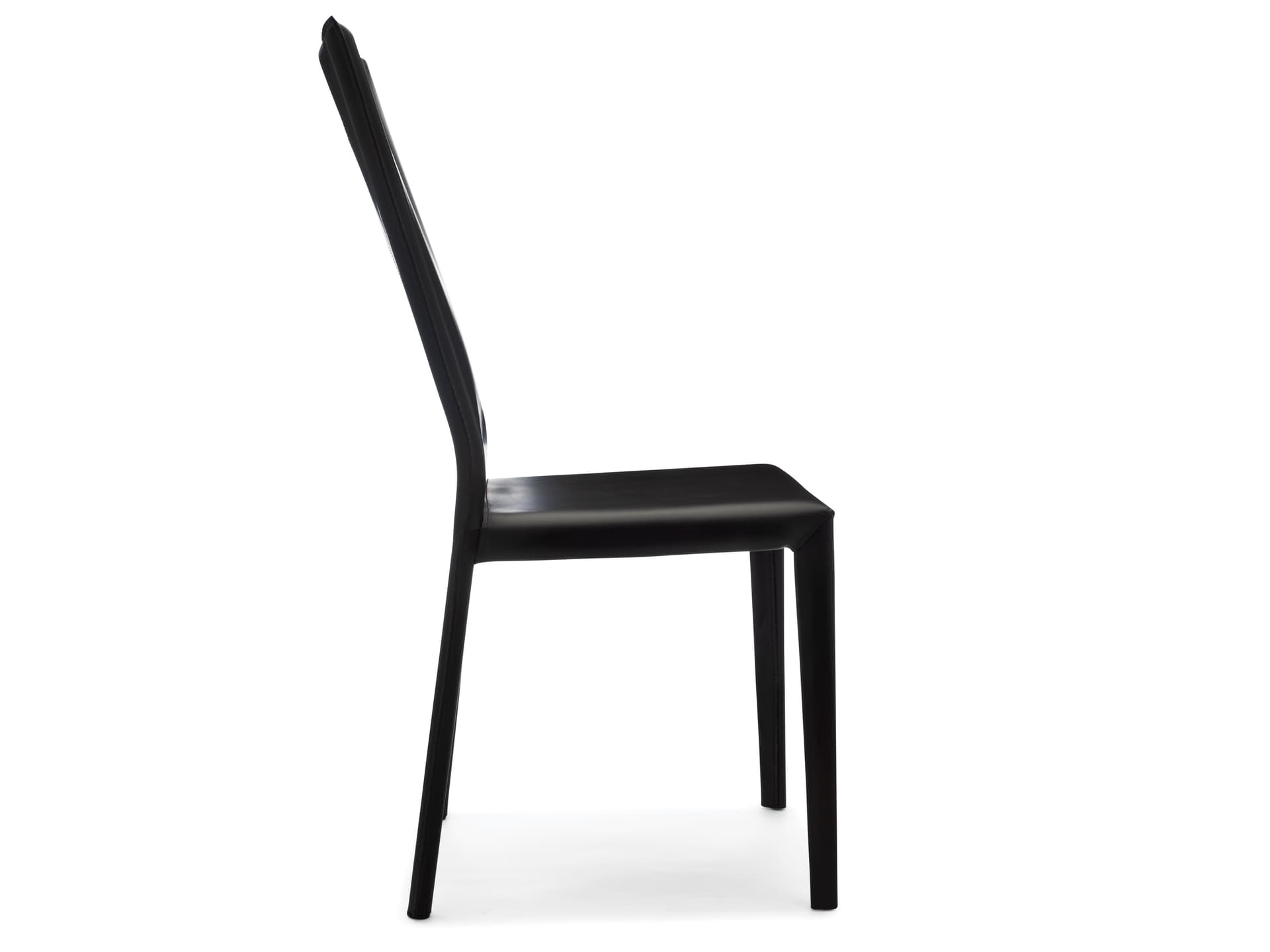 INTERNA8
HARRY
Leather chair