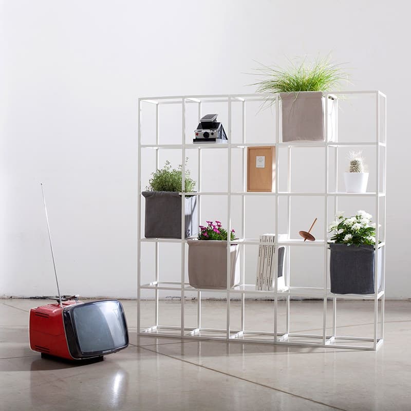 iPot
IPOT 5X5
Bookcase — 7