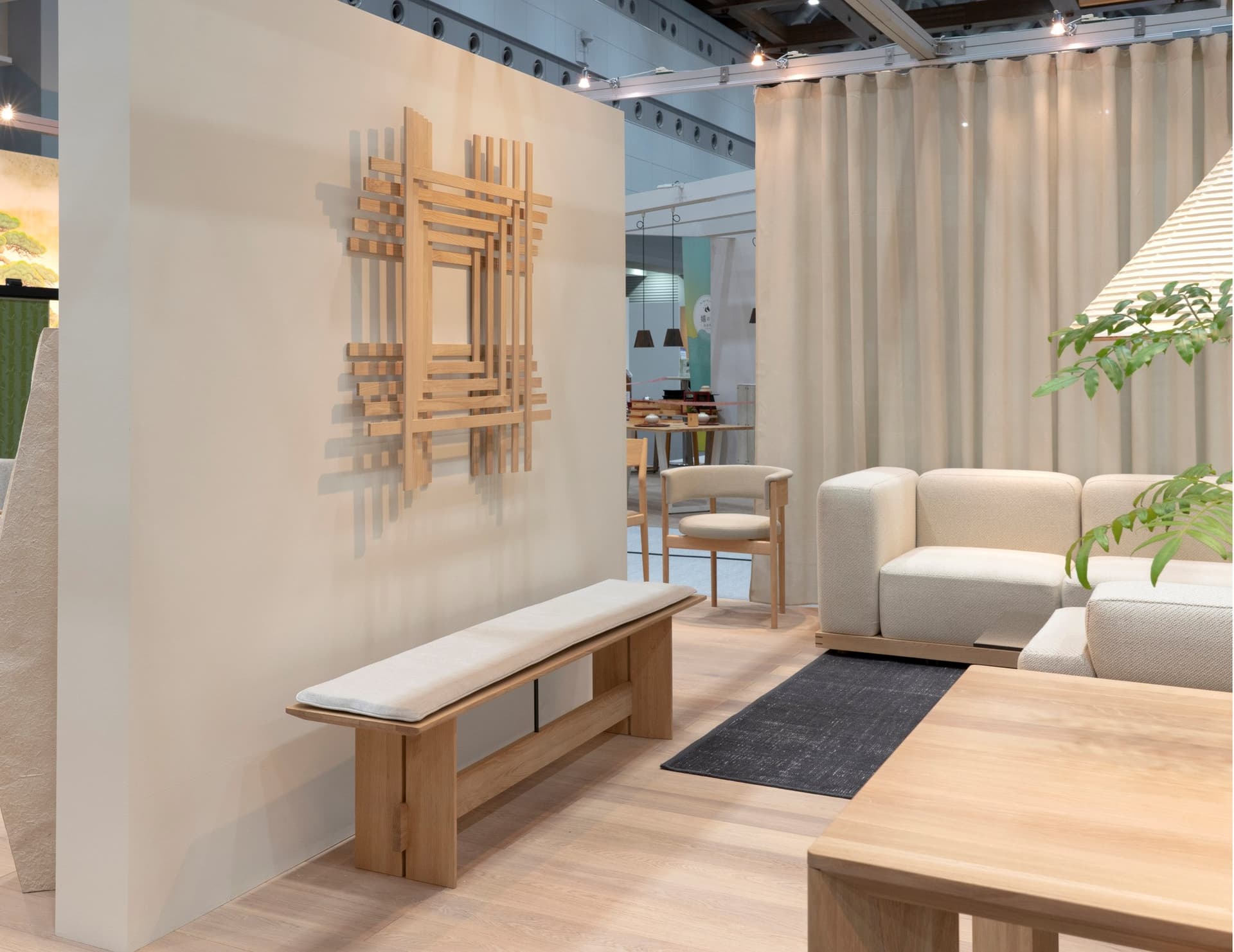 KARIMOKU
A-B01
Oak bench — 15